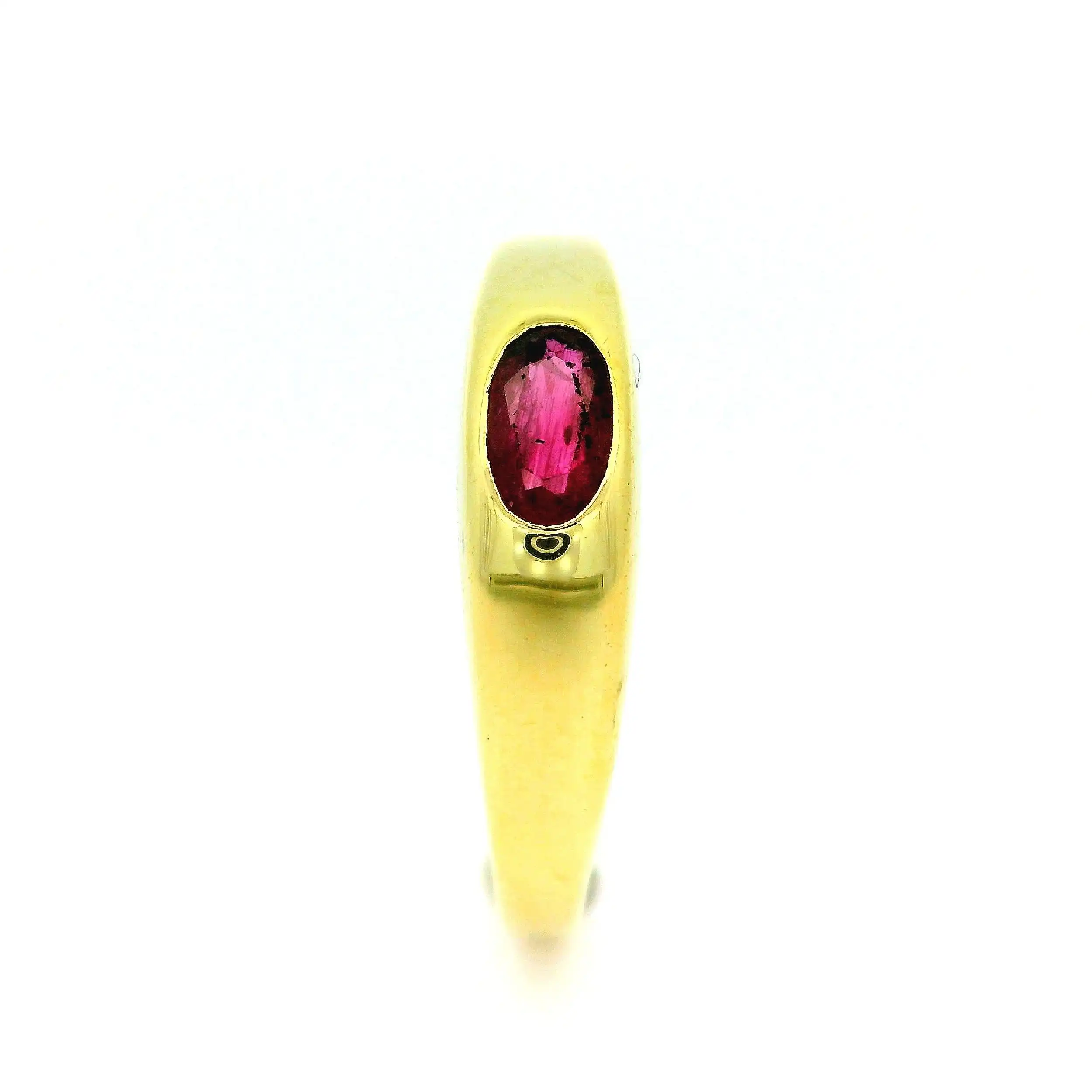 Ring Gelbgold mit Rubin Ring Gelbgold mit Rubin