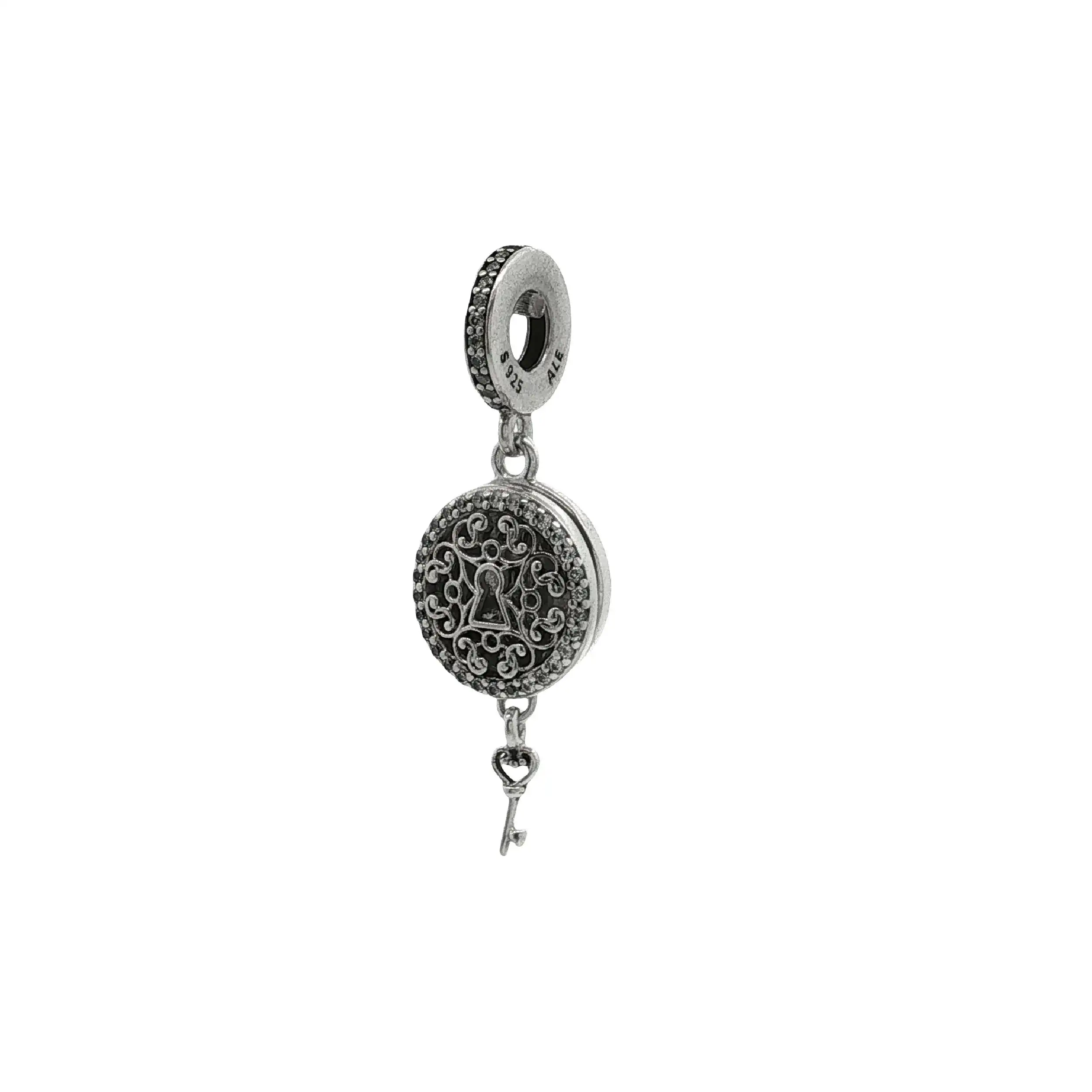 Charm von Pandora "Regal Love Key Dangle" Charm von Pandora "Regal Love Key Dangle"