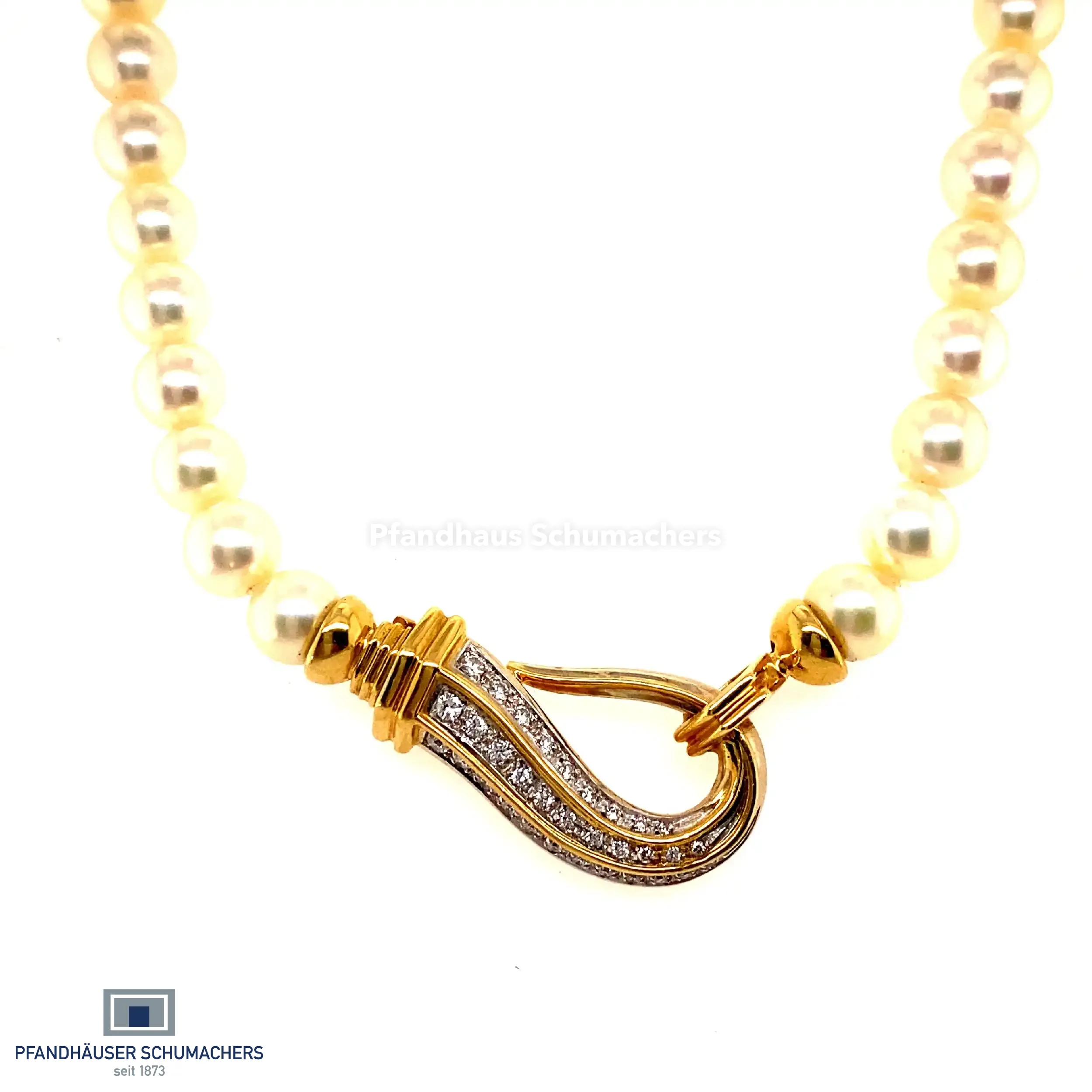 Perlenkette mit Gelbgoldschloss und Brillanten 