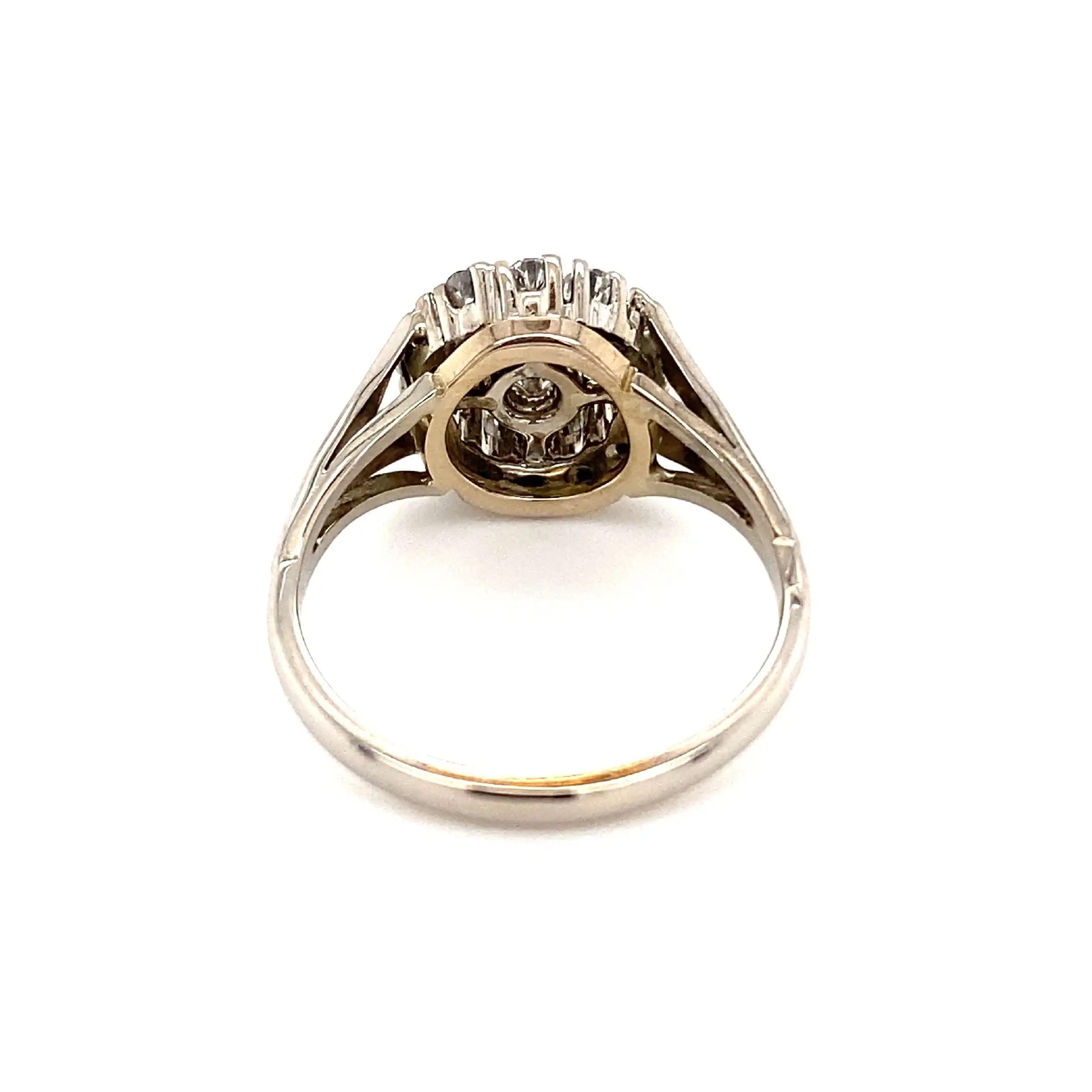 Ring Weißgold mit Brillant-Solitär & Brillanten