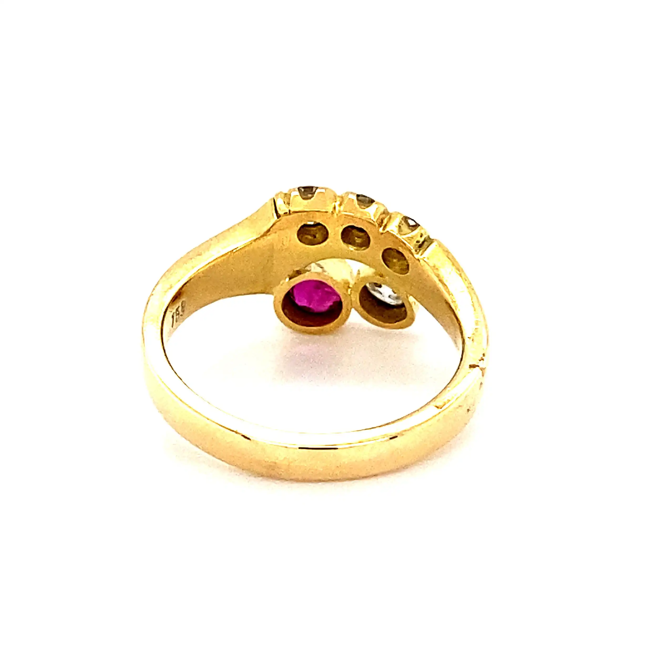 Ring Gelbgold mit Rubin und Brillanten Ring Gelbgold mit Rubin und Brillanten