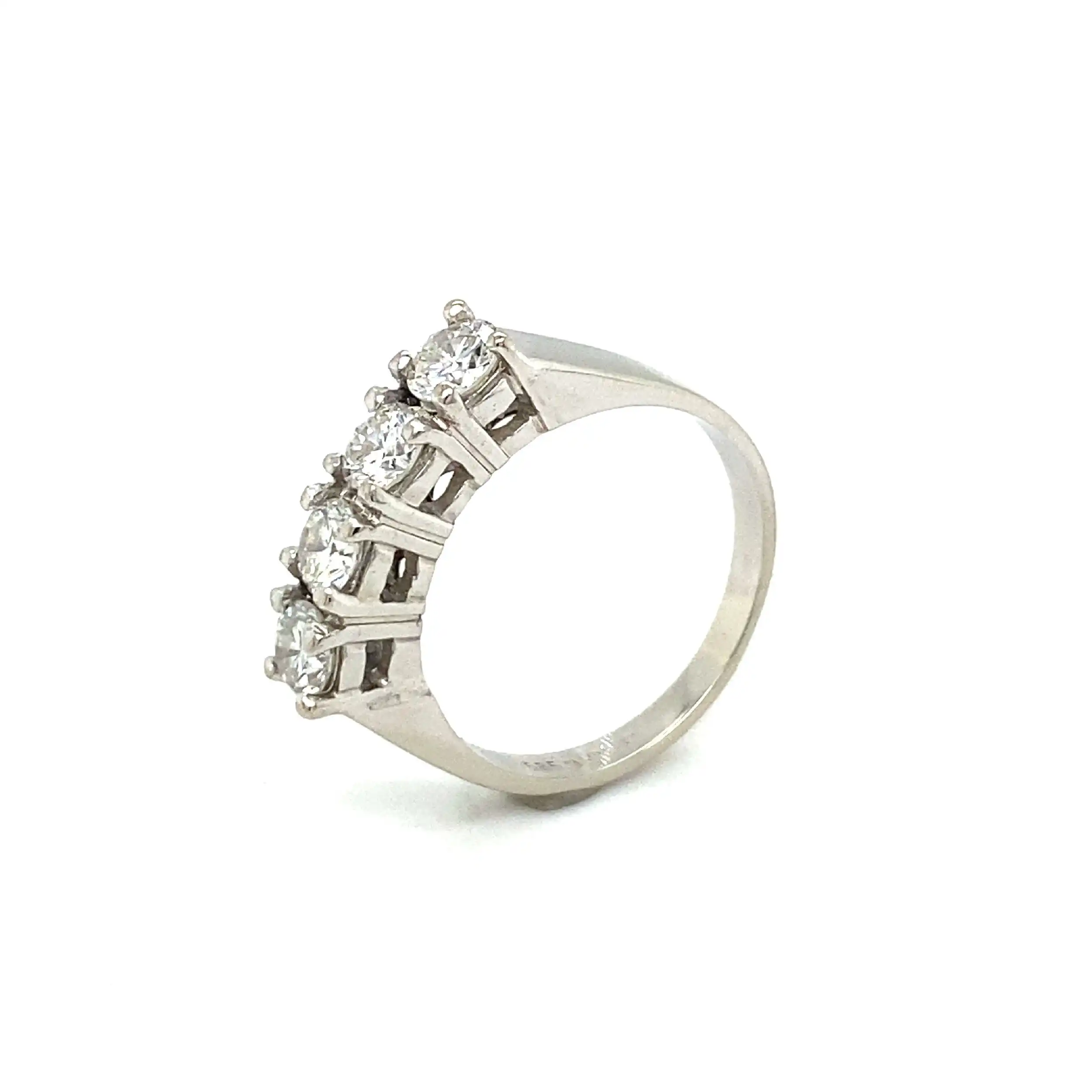 Ring Weißgold mit Brillanten Ring Weißgold mit Brillanten