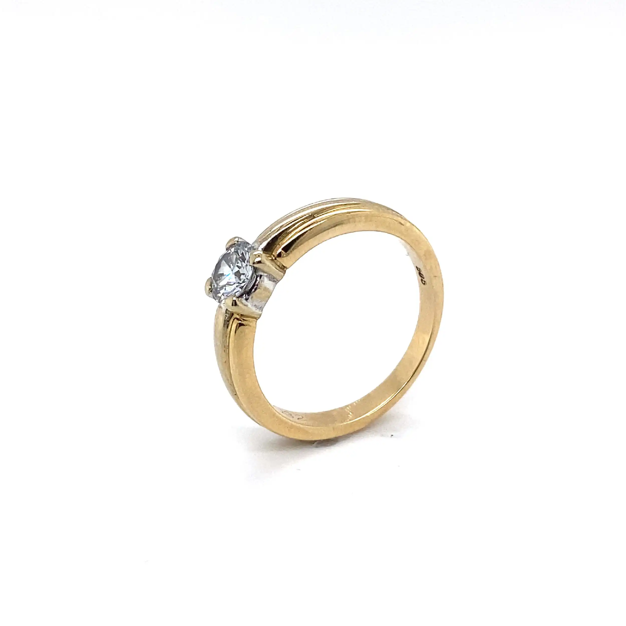 Solitärring Gelbgold mit Brillant, graviert mit 0,556ct Solitärring Gelbgold mit Brillant, graviert mit 0,556ct