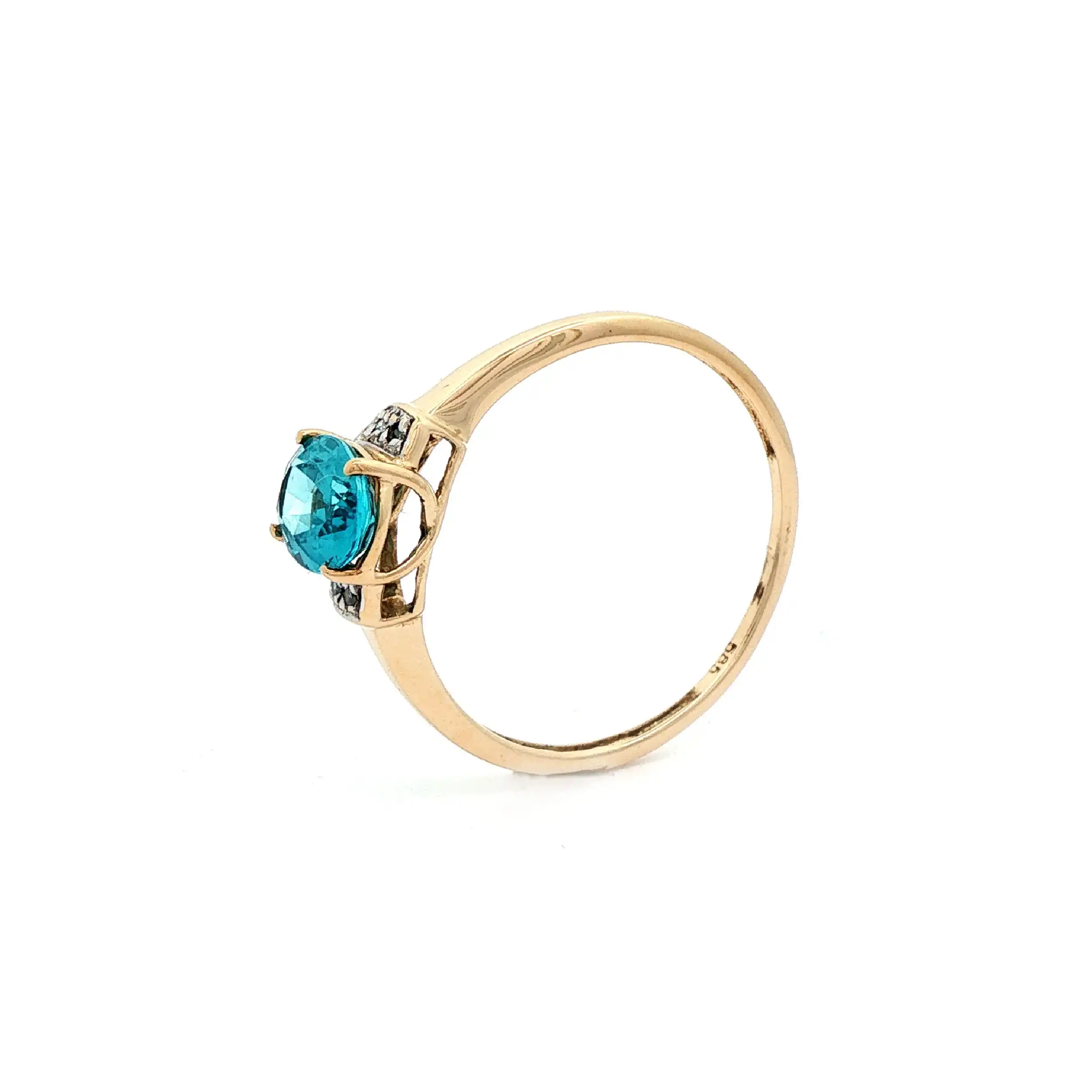 Ring Gelbgold mit Turmalin und Diamanten Ring Gelbgold mit Turmalin und Diamanten
