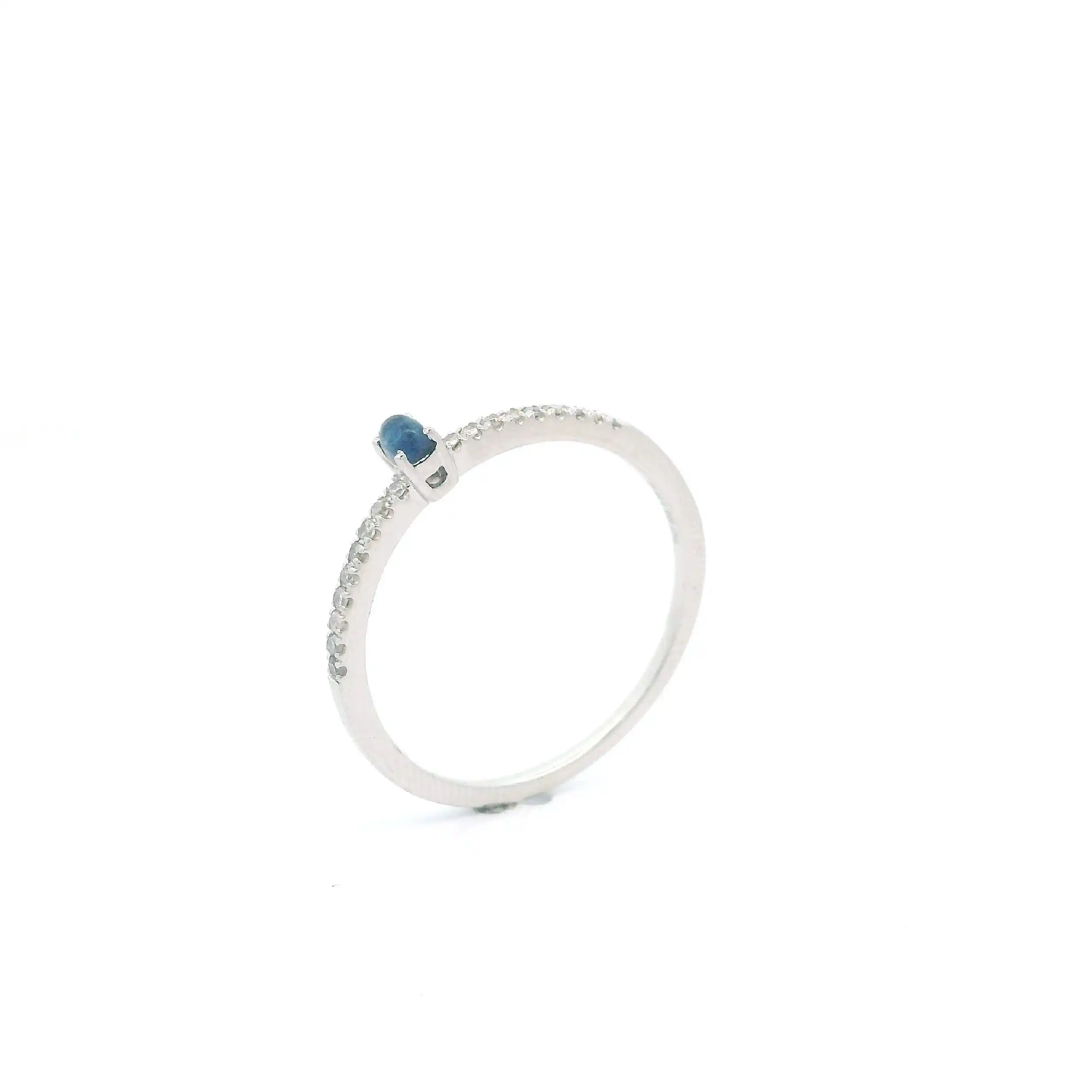 Ring Weißgold mit Diamanten und Saphir Cabochon mit 0,05ct graviert