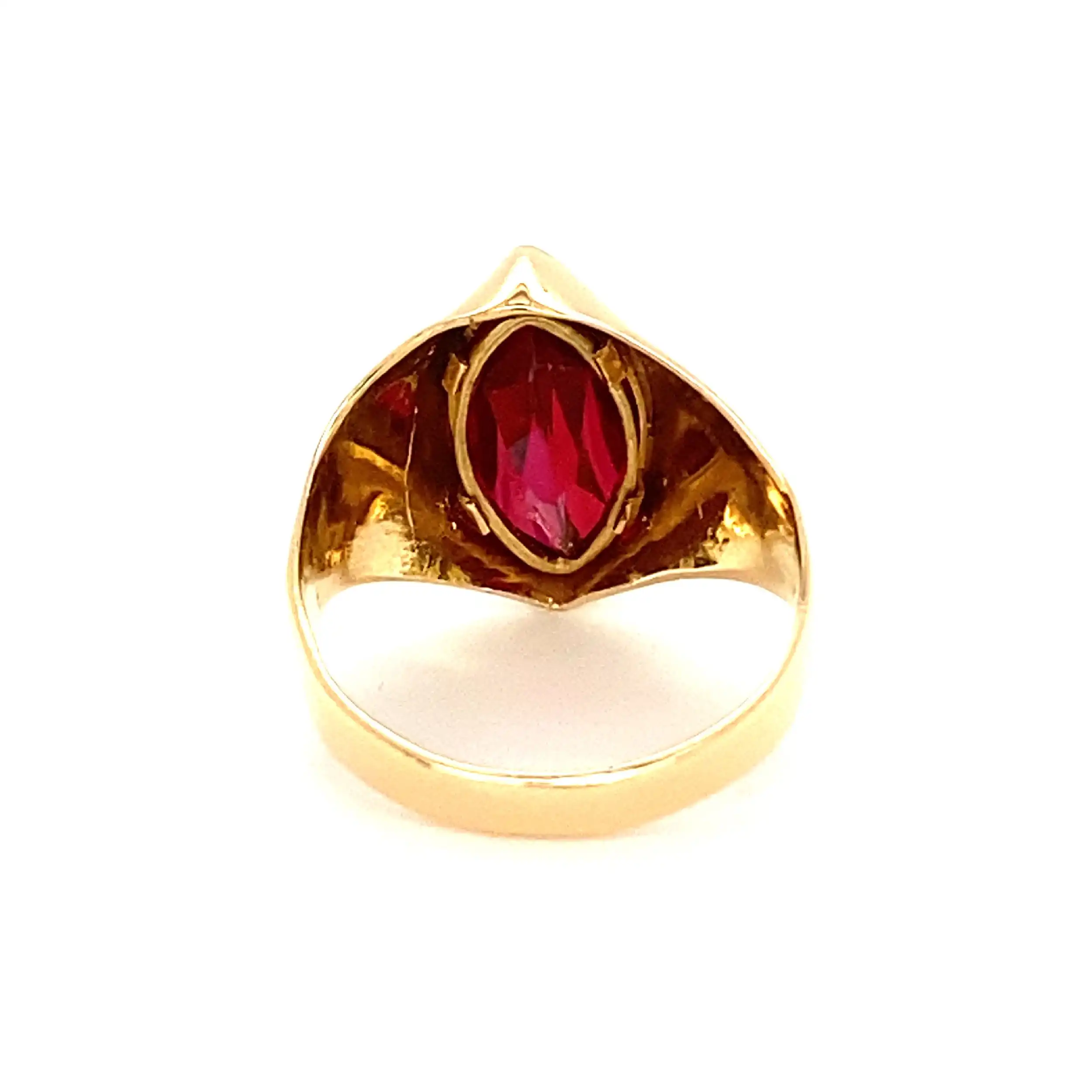 Ring Gelbgold mit synthetischem Korund Ring Gelbgold mit synthetischem Korund
