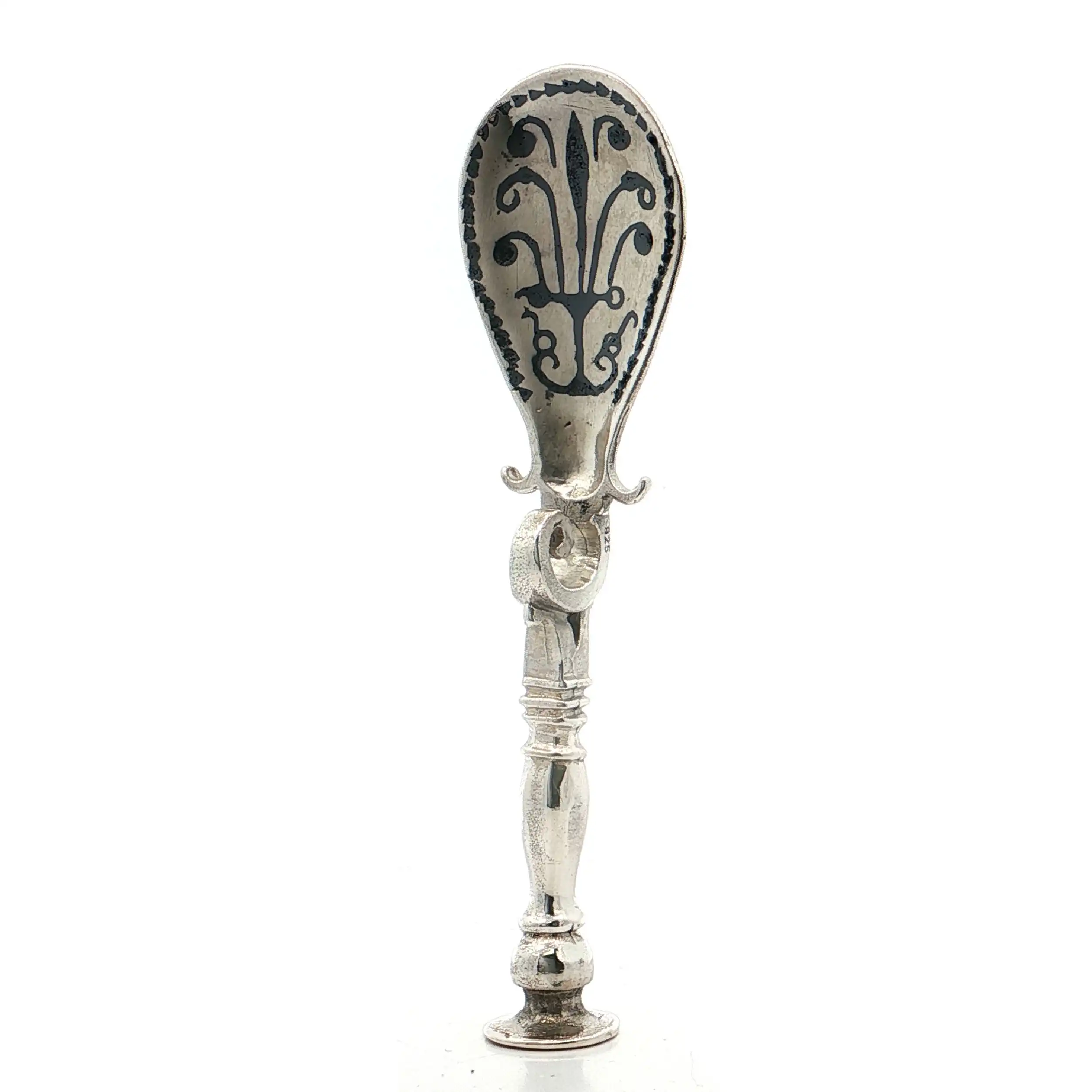 Silberlöffel mit Fleur De-Lis Motiv Silberlöffel mit Fleur De-Lis Motiv