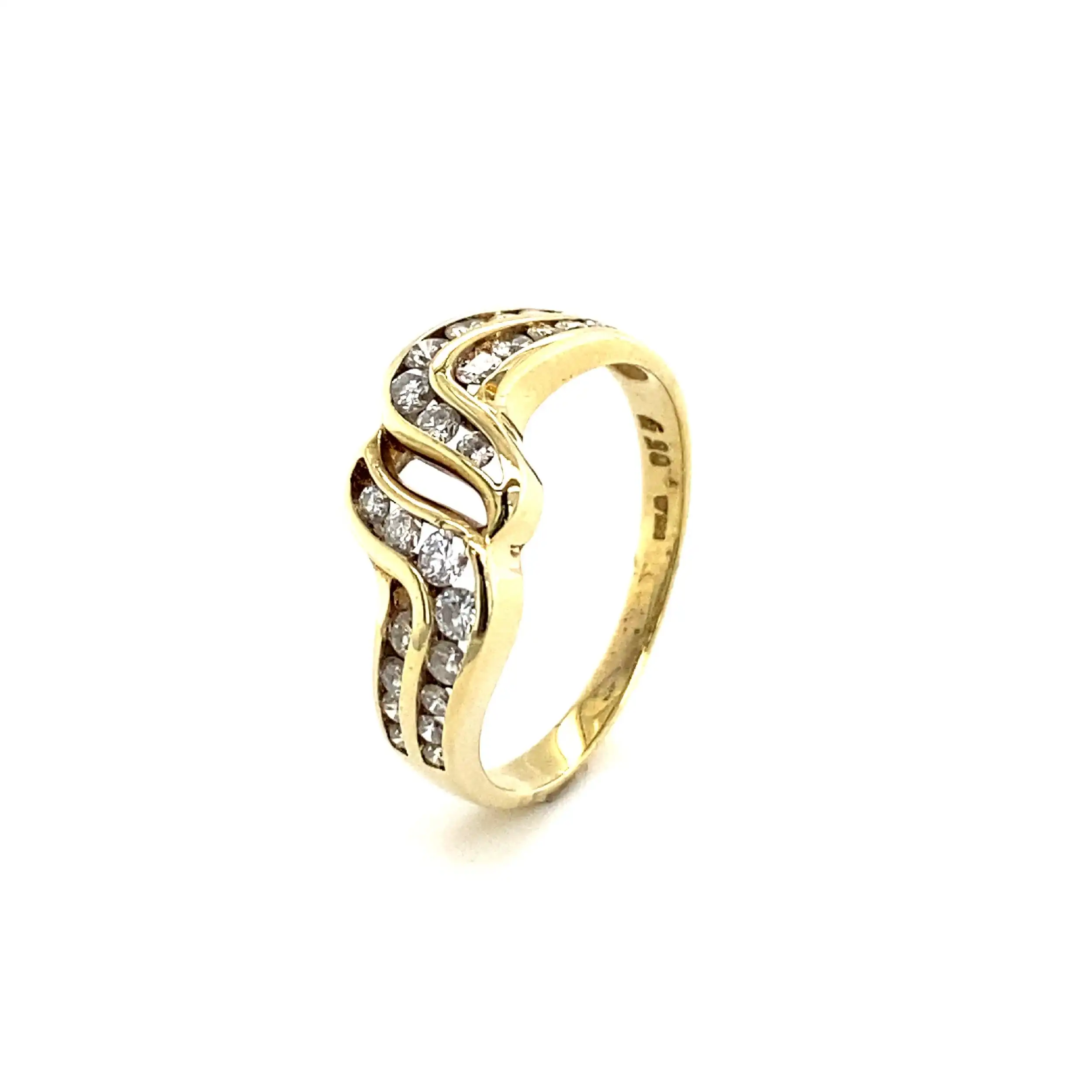 Ring Gelbgold mit Brillanten, graviert mit 0,59ct. Ring Gelbgold mit Brillanten, graviert mit 0,59ct.