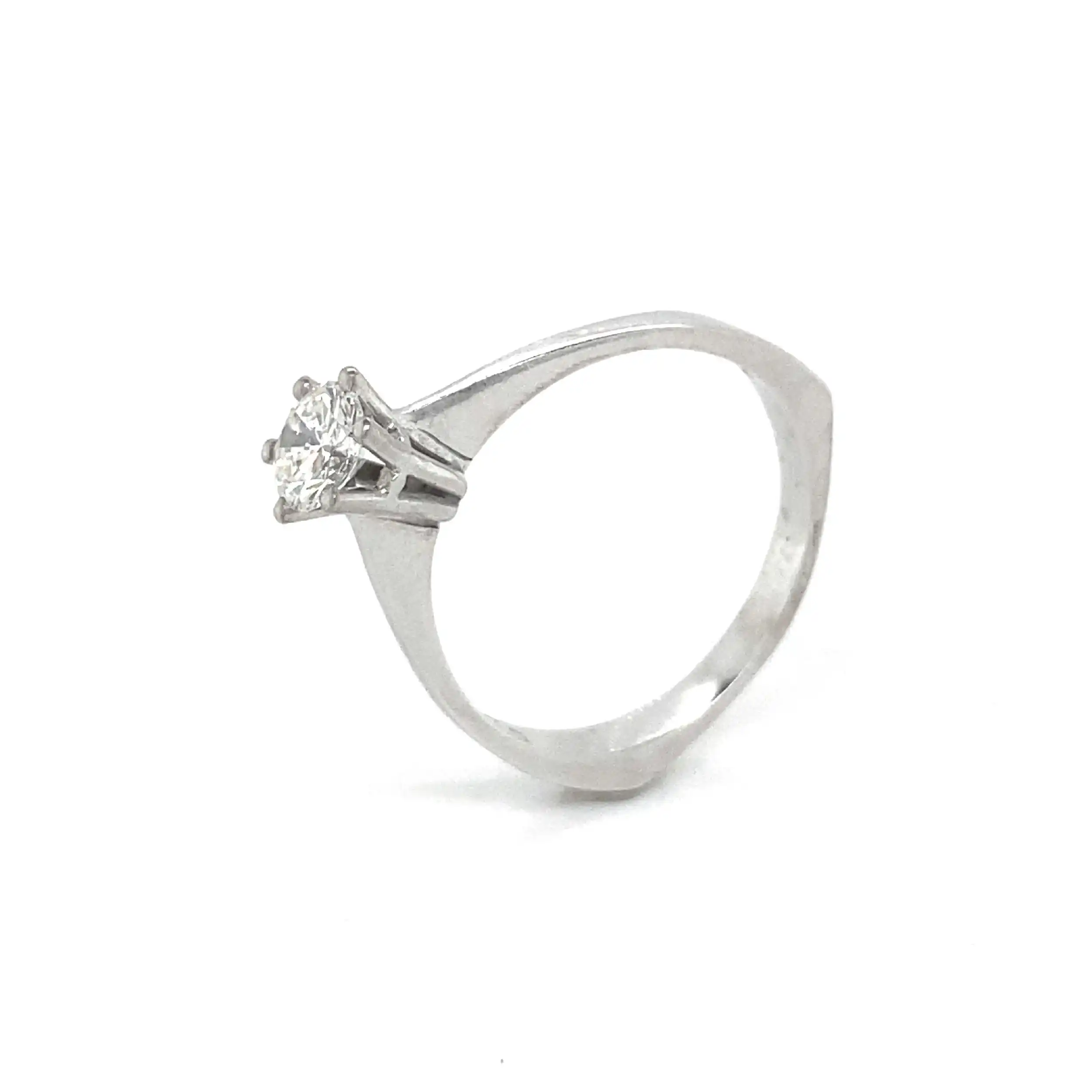 Solitärring Weißgold mit Brillant, graviert mit 0.50ct Solitärring Weißgold mit Brillant, graviert mit 0.50ct