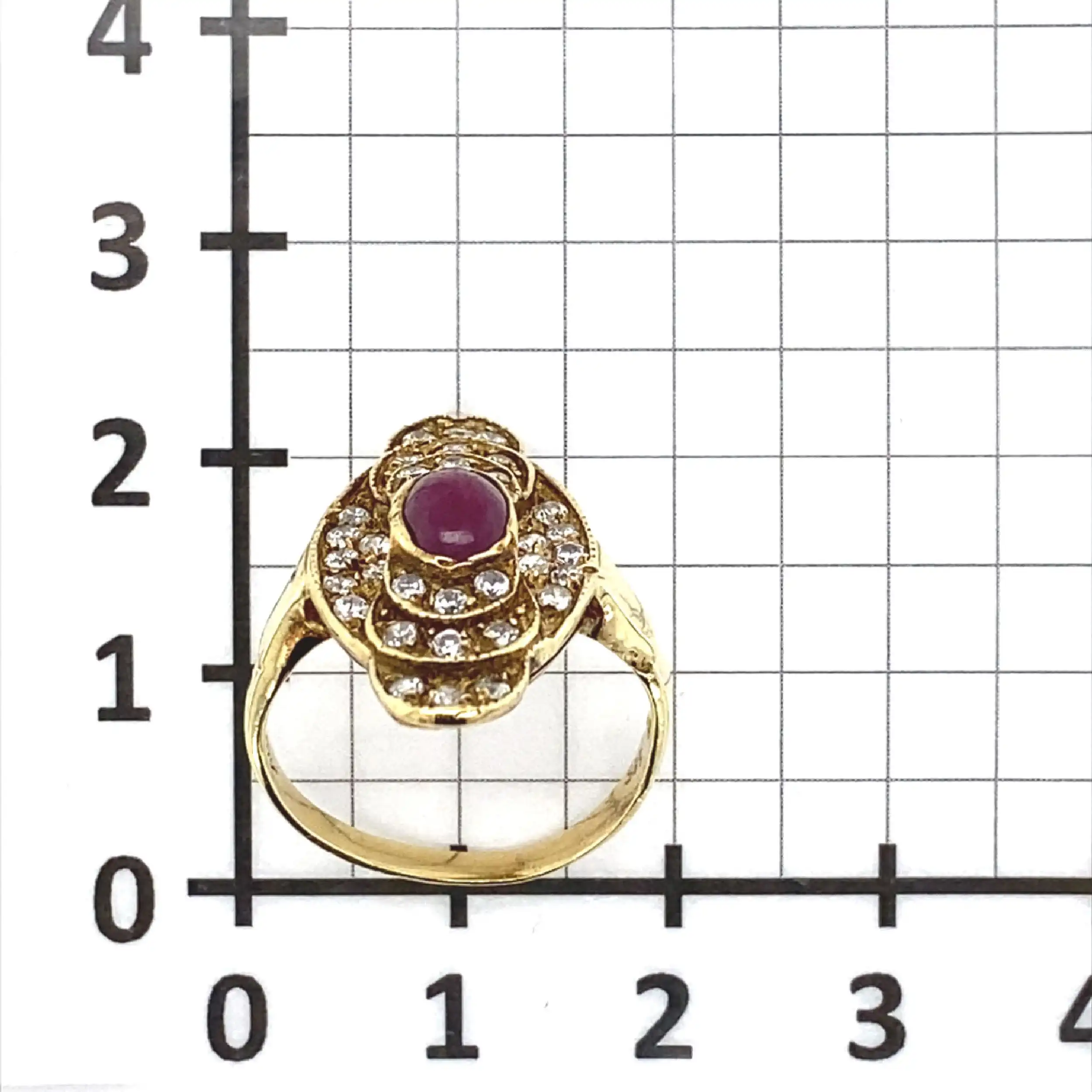 Ring Gelbgold mit Zirkonia und rotem Farbstein Ring Gelbgold mit Zirkonia und rotem Farbstein