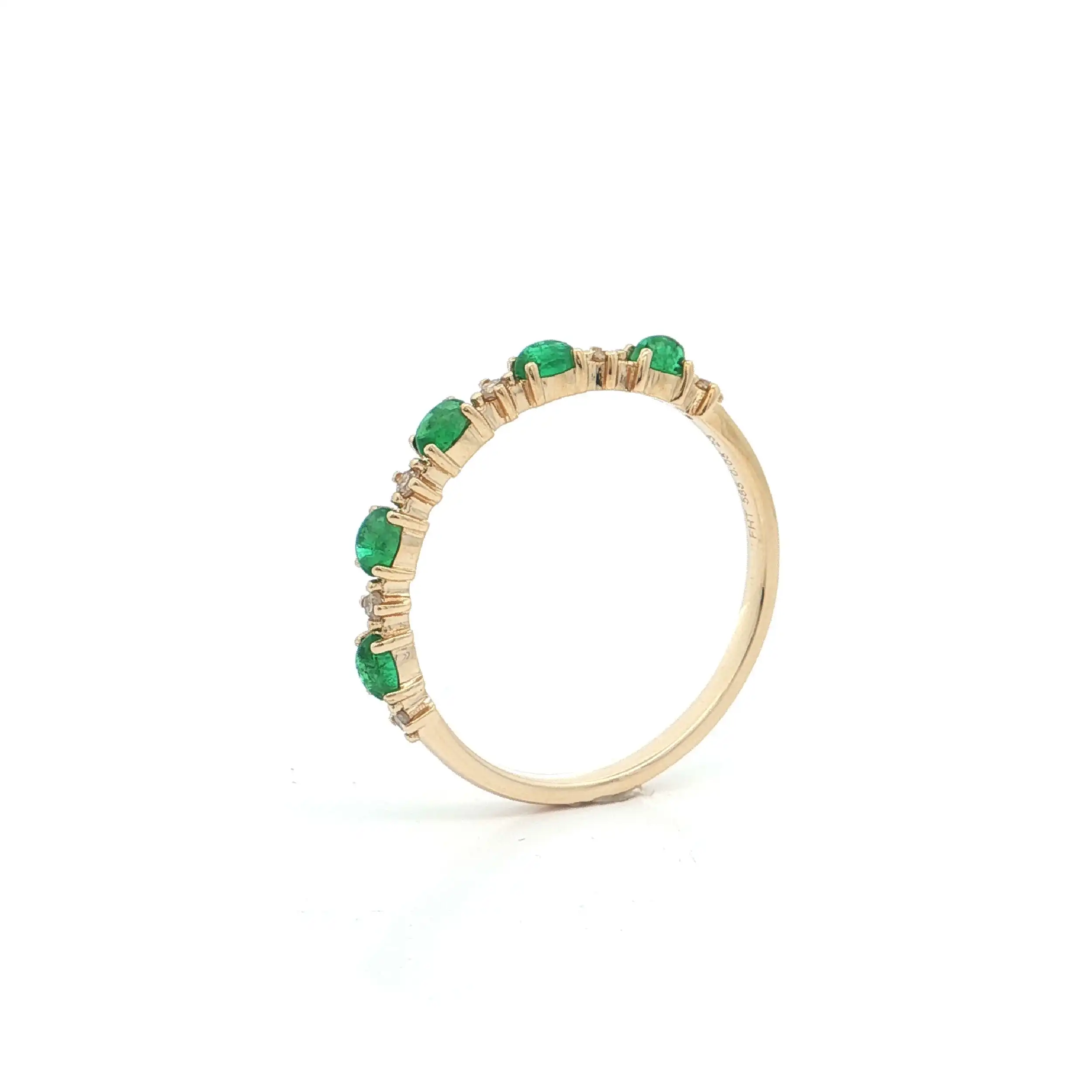 Ring Gelbgold mit Diamanten und Smaragden