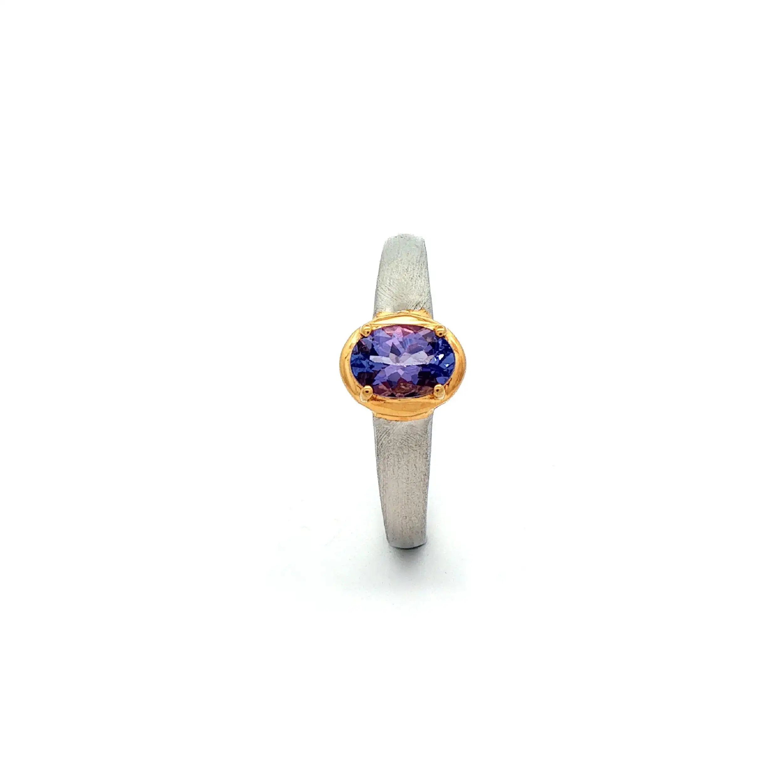 Ring Bicolor mattiert mit lila Farbstein Ring Bicolor mattiert mit lila Farbstein