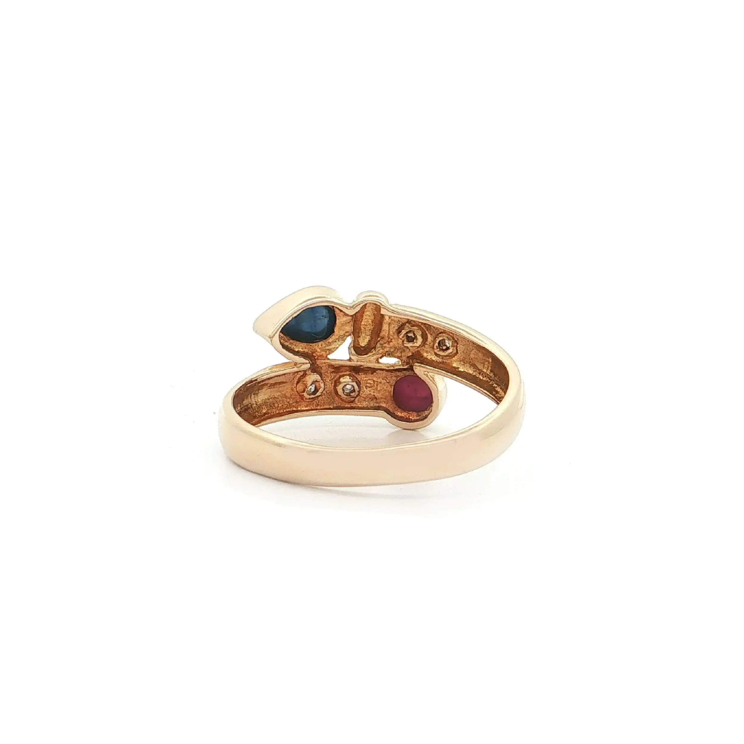 Ring Gelbgold mit Diamanten, Saphir- und Rubin Cabochon