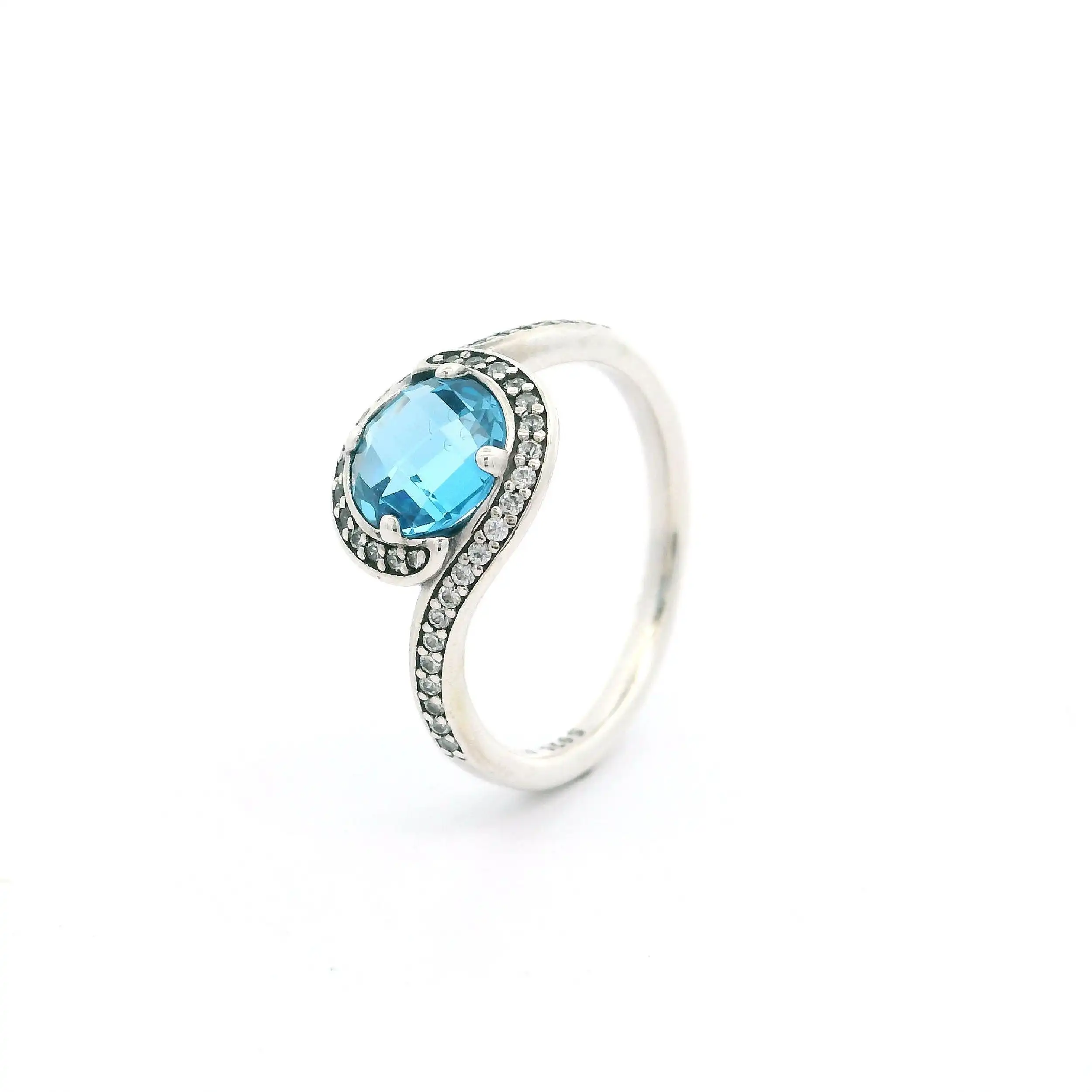 Silberring Pandora mit blauem Farbstein & Zirkonia Silberring Pandora mit blauem Farbstein & Zirkonia