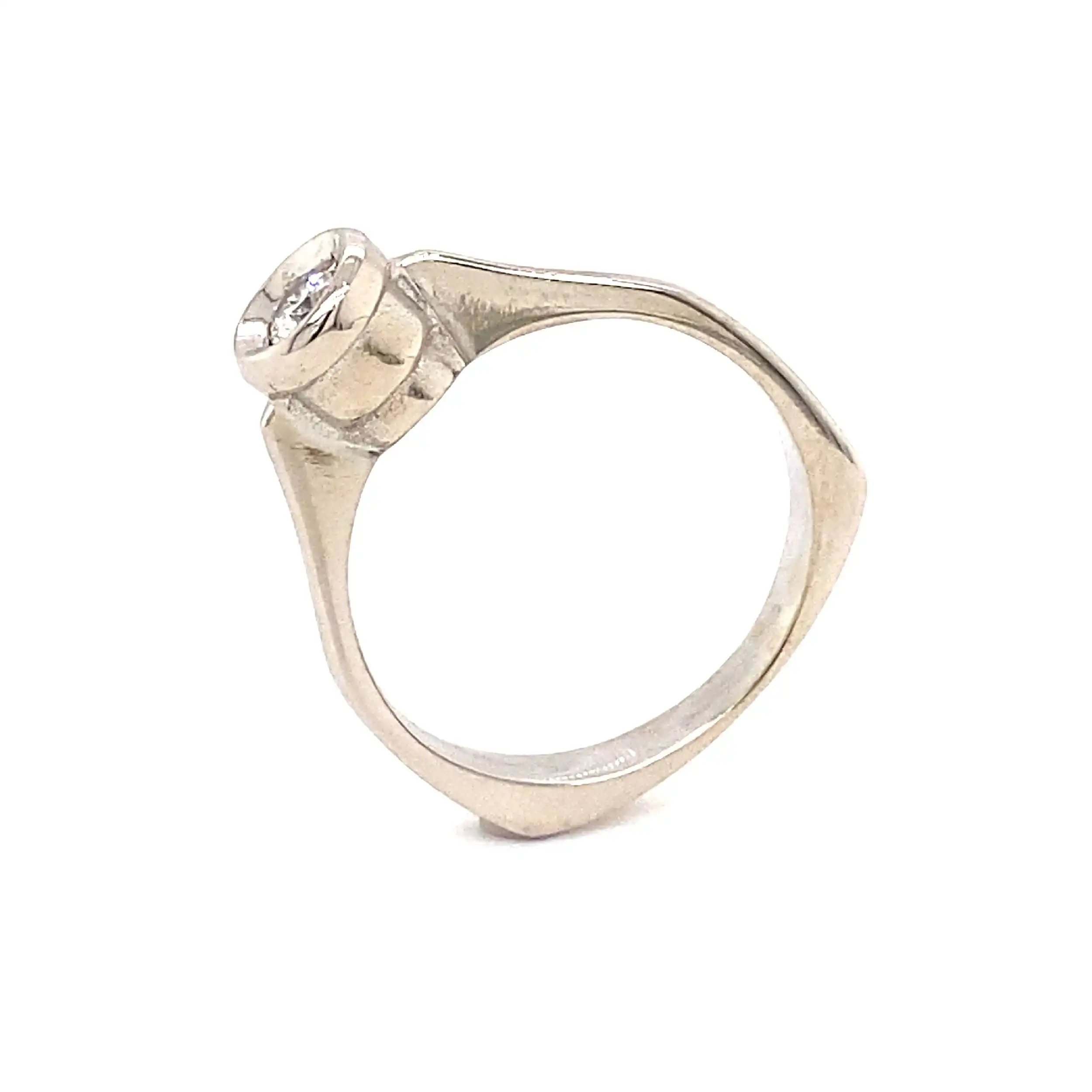 Ring Weißgold mit Brillant Ring Weißgold mit Brillant