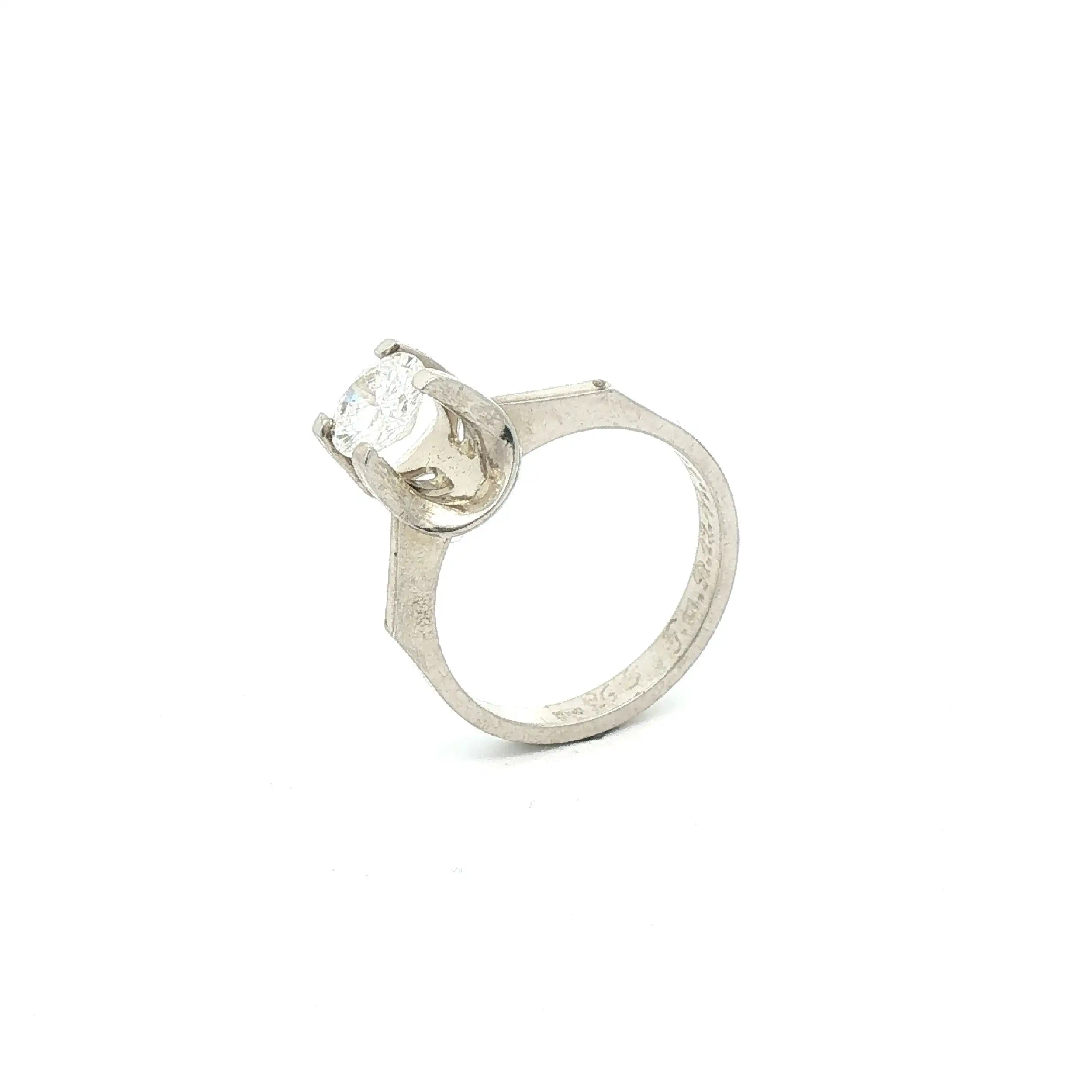 Solitärring Weißgold mit Brillant Solitärring Weißgold mit Brillant