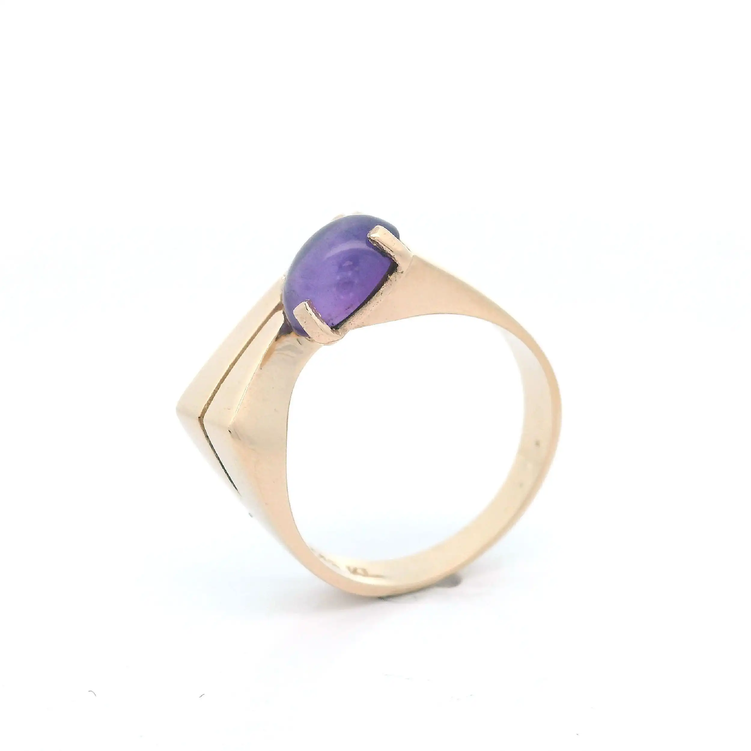 Ring Roségold mit lila Cabochon