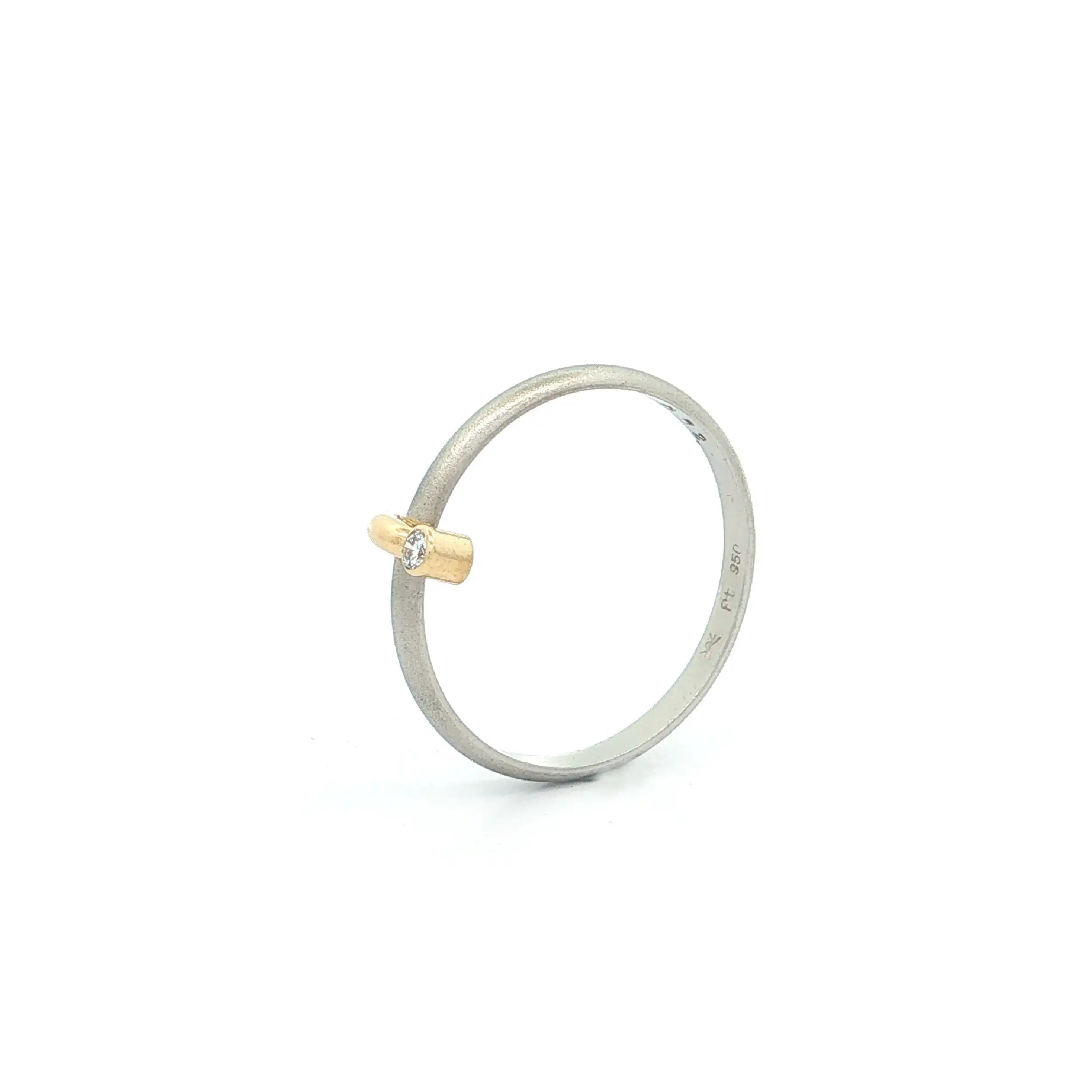Ring Platin/Gelbgold mit Brillant, graviert mit 0,02ct