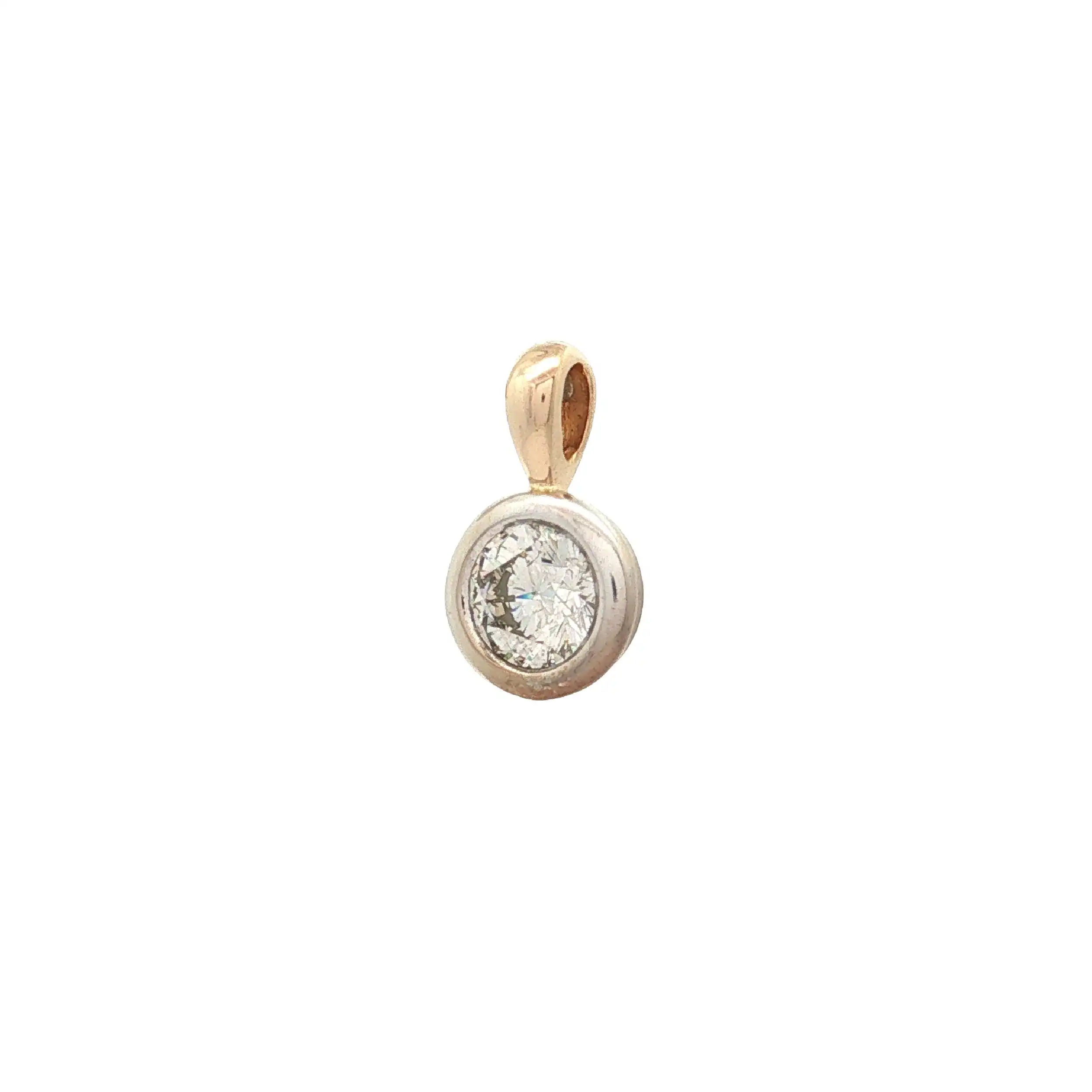 Anhänger Bicolor Christ mit Brillant Solitär, graviert mit 1,00ct Anhänger Bicolor Christ mit Brillant Solitär, graviert mit 1,00ct