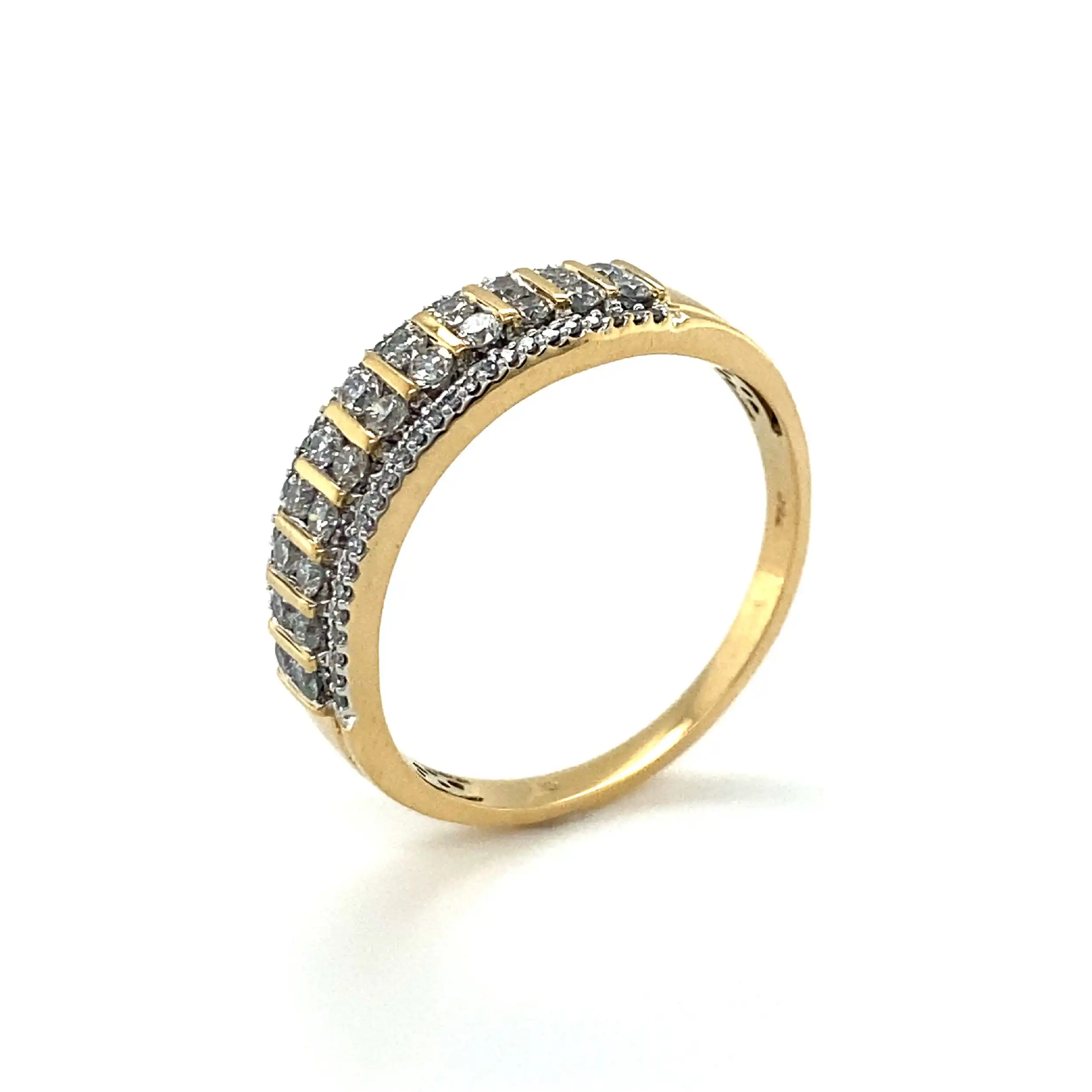 Ring Gelbgold mit Brillanten und Diamanten Ring Gelbgold mit Brillanten und Diamanten