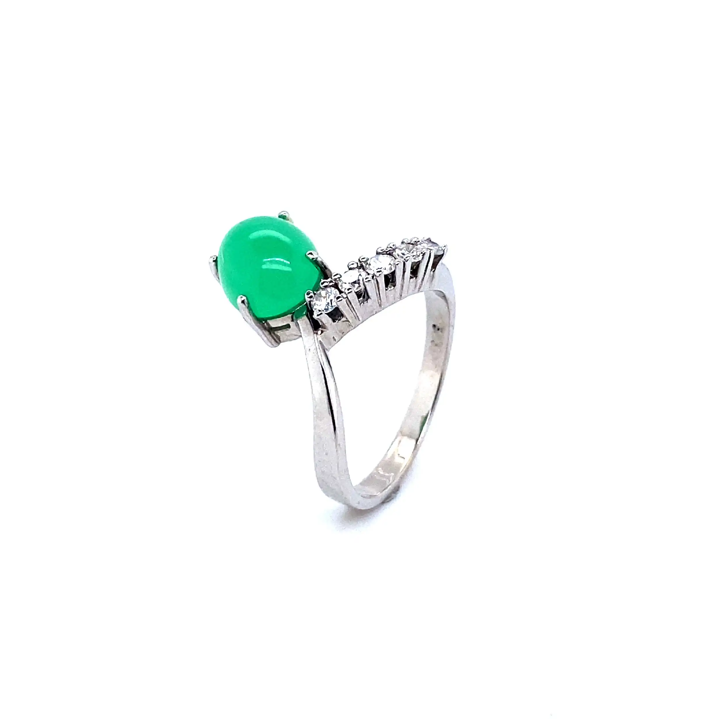 Ring Weißgold mit Jade und Brillanten Ring Weißgold mit Jade und Brillanten