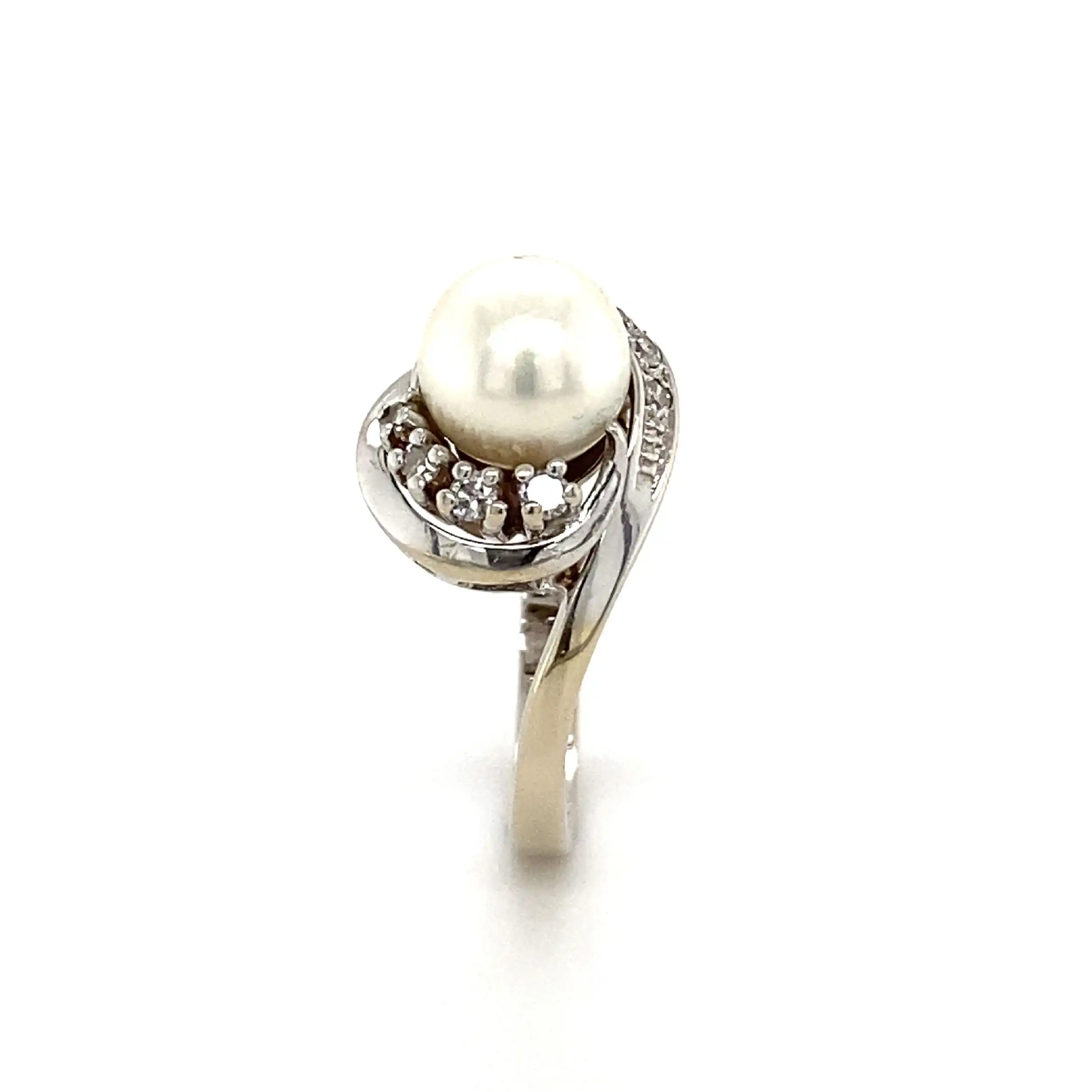 Ring Weißgold mit Perle, Brillanten & Diamanten Ring Weißgold mit Perle, Brillanten & Diamanten