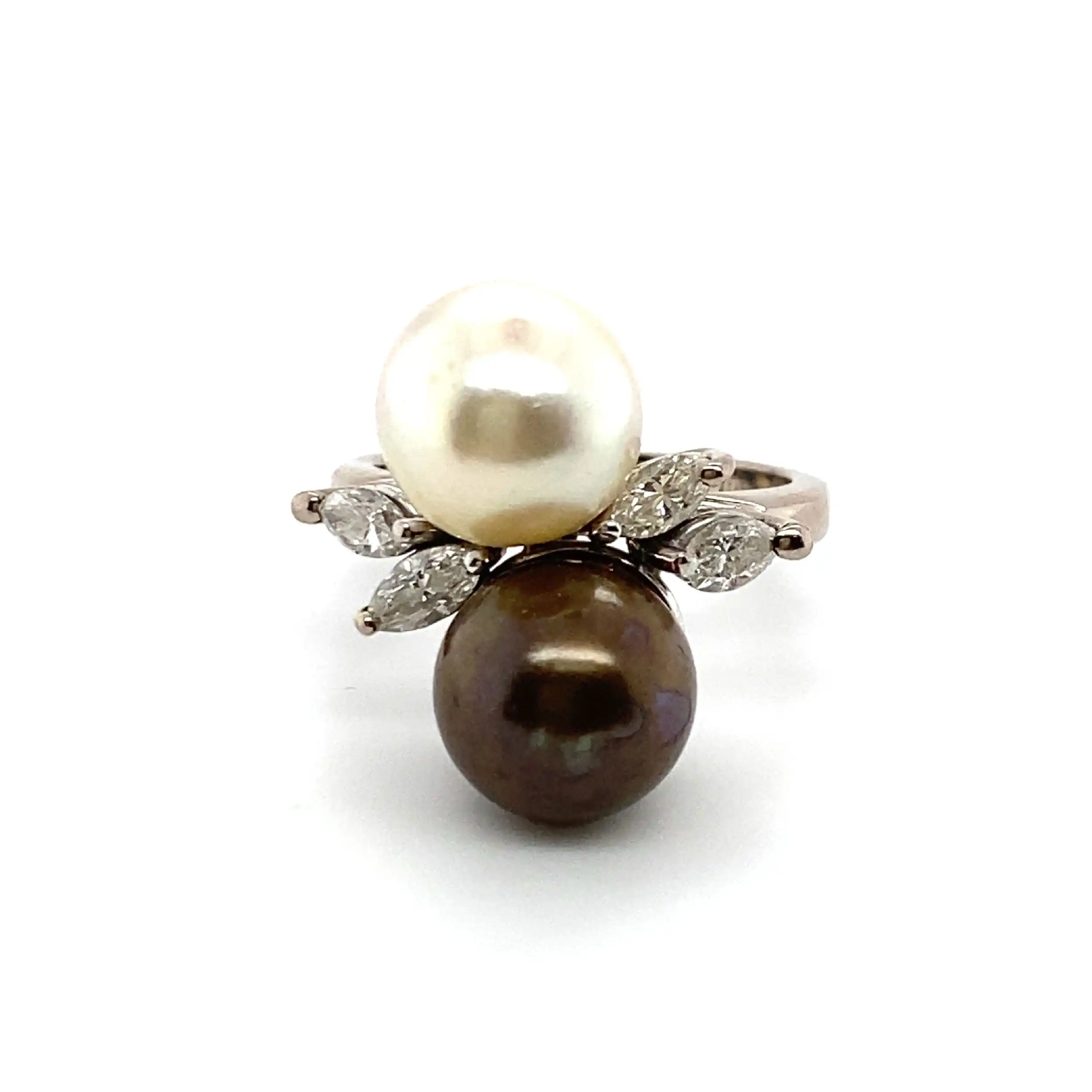 Ring Weißgold mit Perlen und Marquise Diamanten Ring Weißgold mit Perlen und Marquise Diamanten