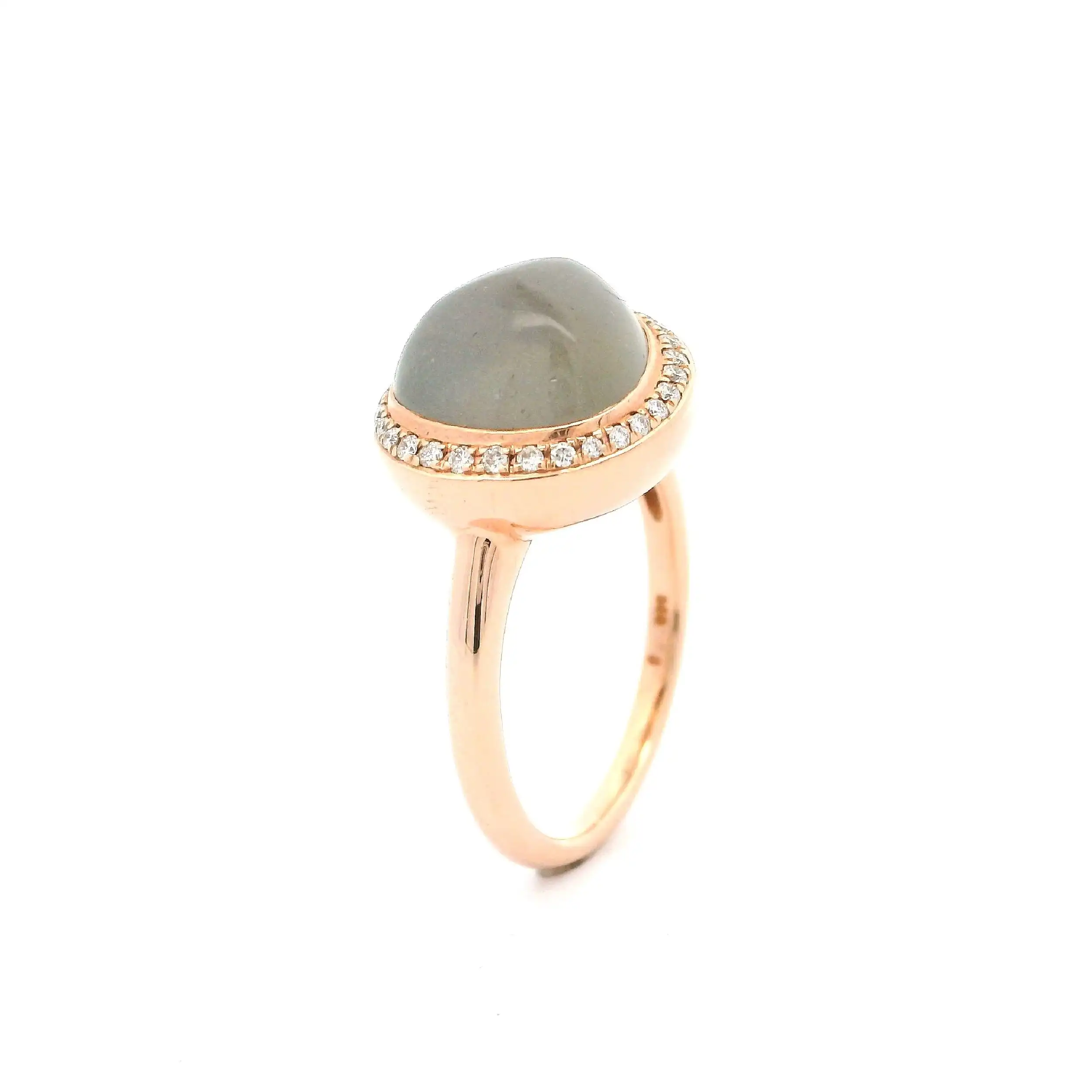 Ring Roségold mit Mondstein Cabochon & Brillanten, graviert mit 0,20ct.