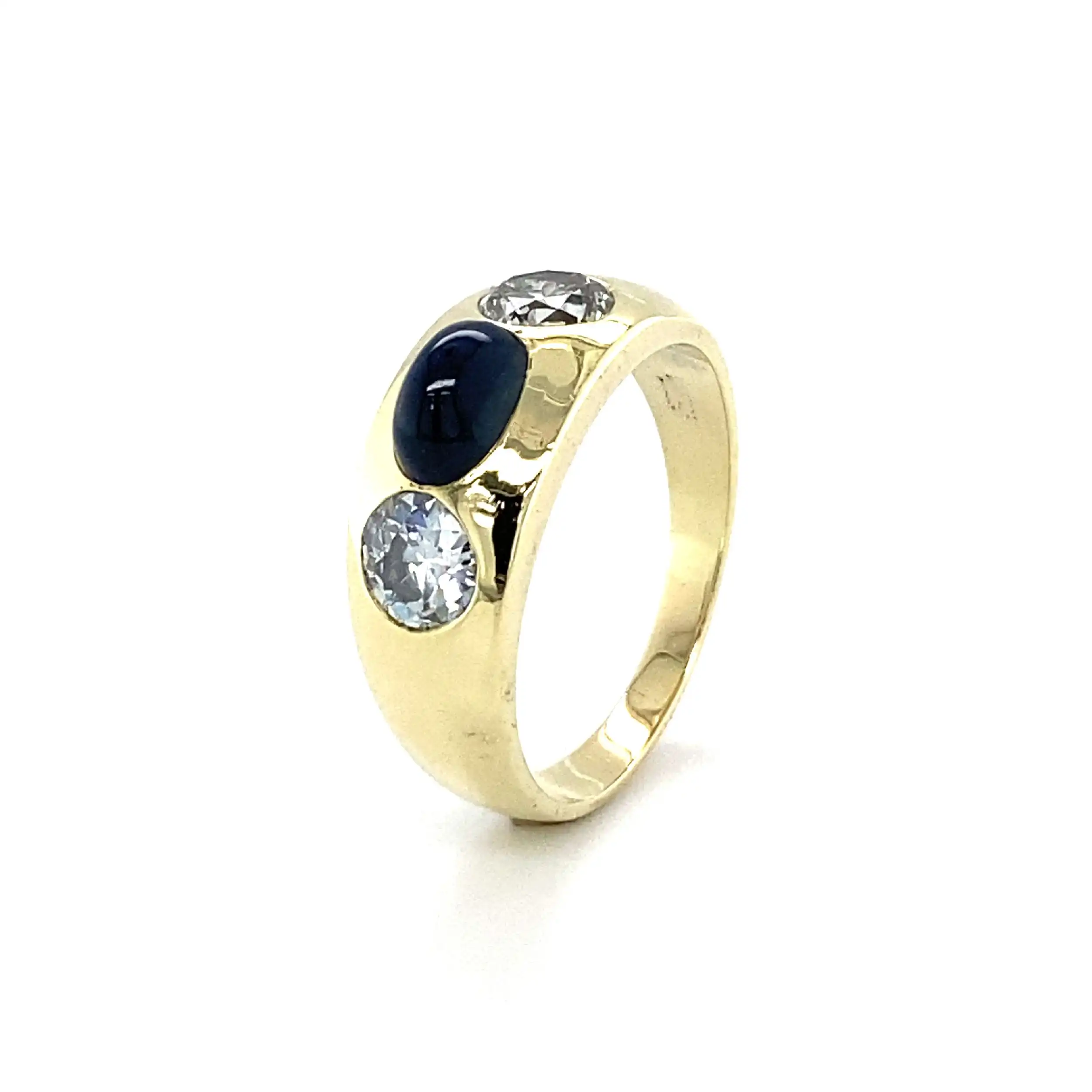 Ring Gelbgold mit Saphir Cabochon & Brillanten