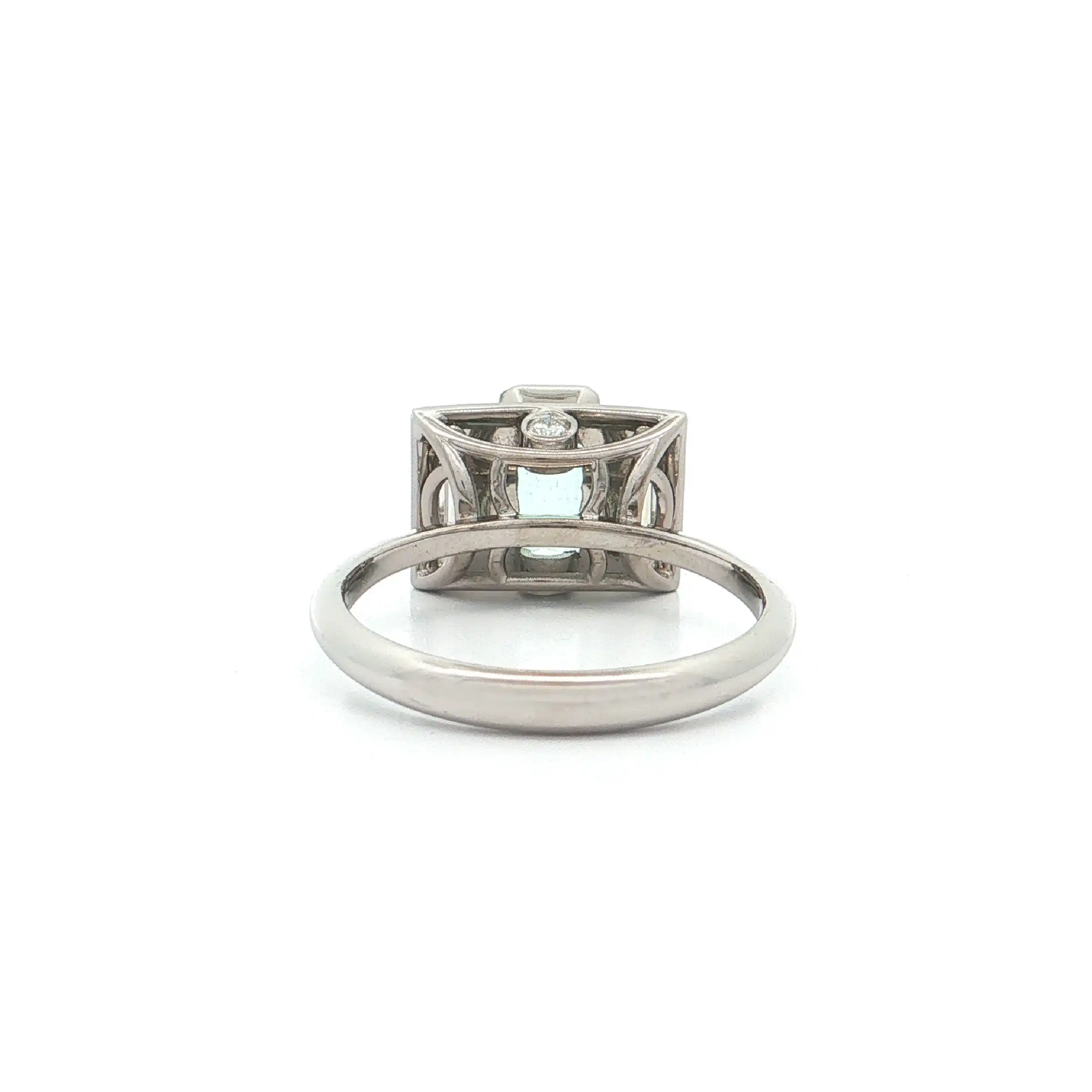 Ring Weißgold mit Smaragd und Baguette Diamanten