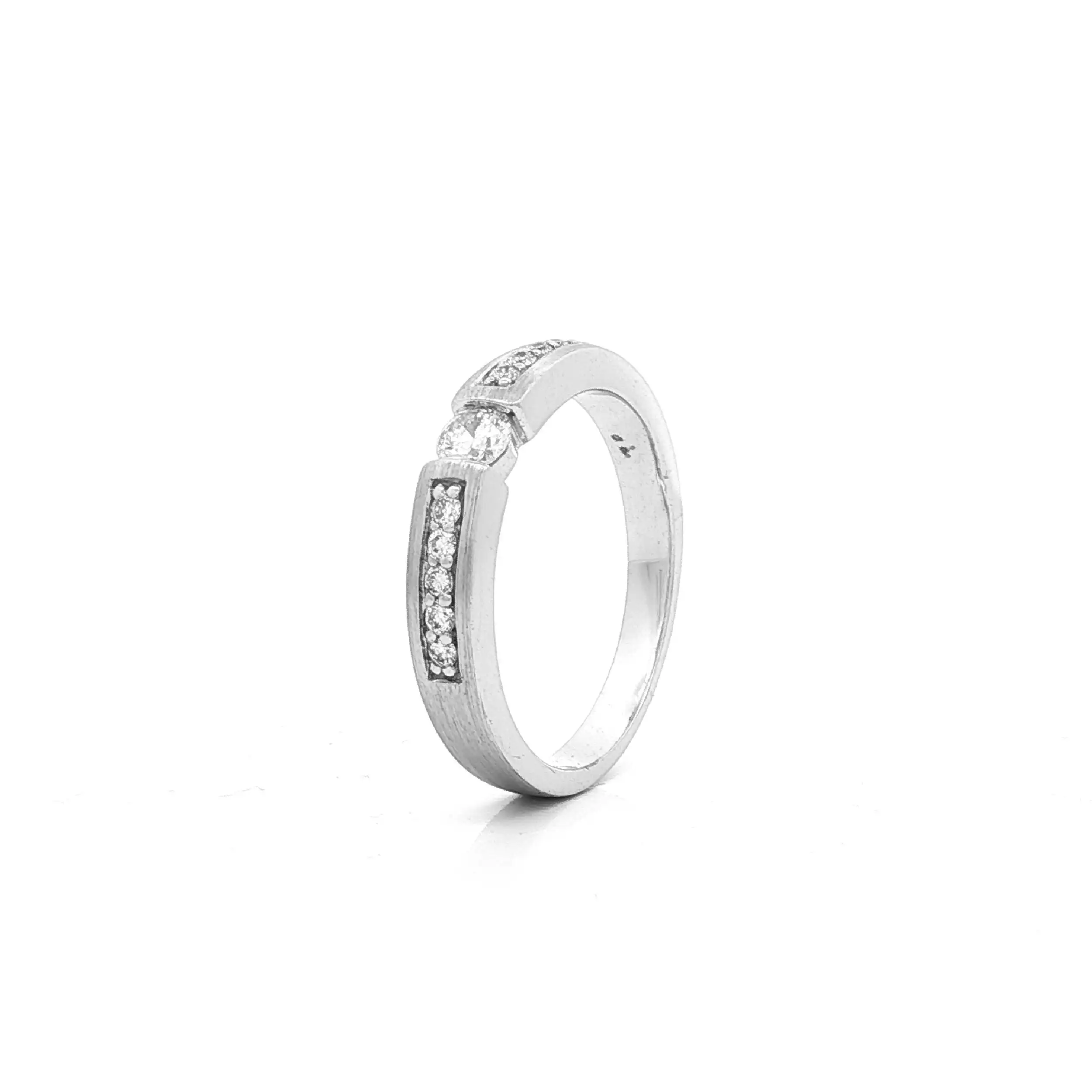 Ring Weißgold mit Brillanten Ring Weißgold mit Brillanten