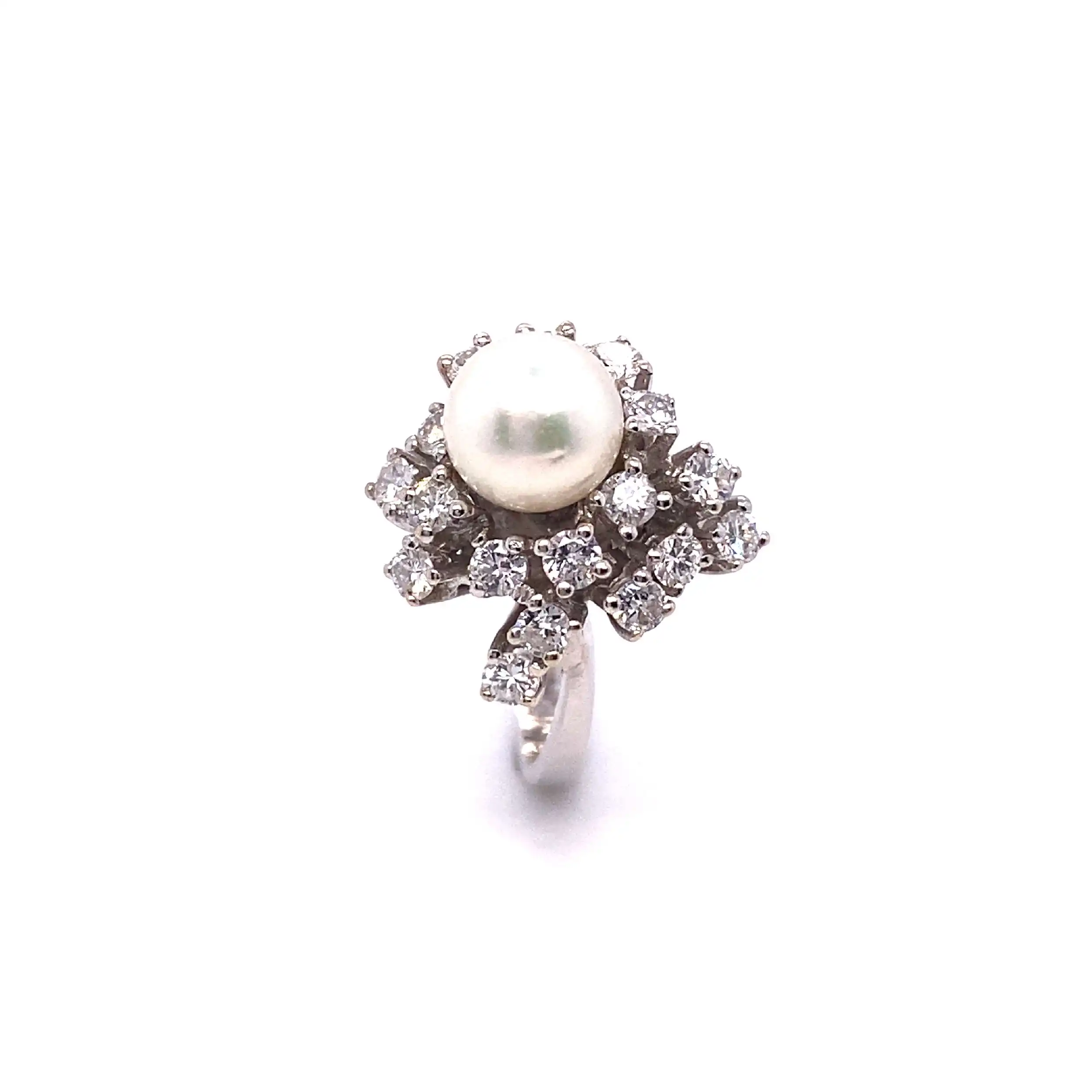 Ring Weißgold mit Perle und Brillanten Ring Weißgold mit Perle und Brillanten