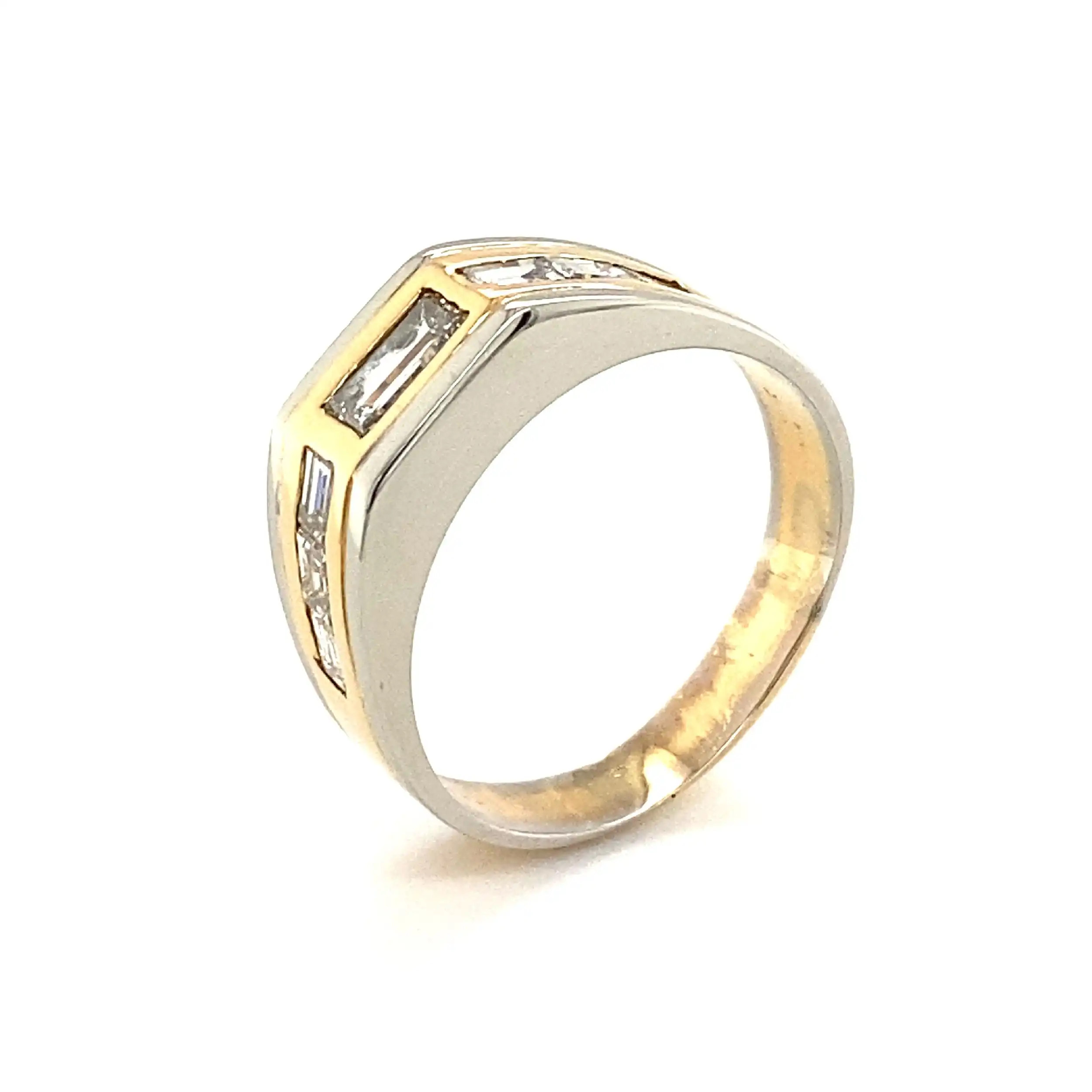 Ring Bicolor mit Baguette Diamanten Ring Bicolor mit Baguette Diamanten