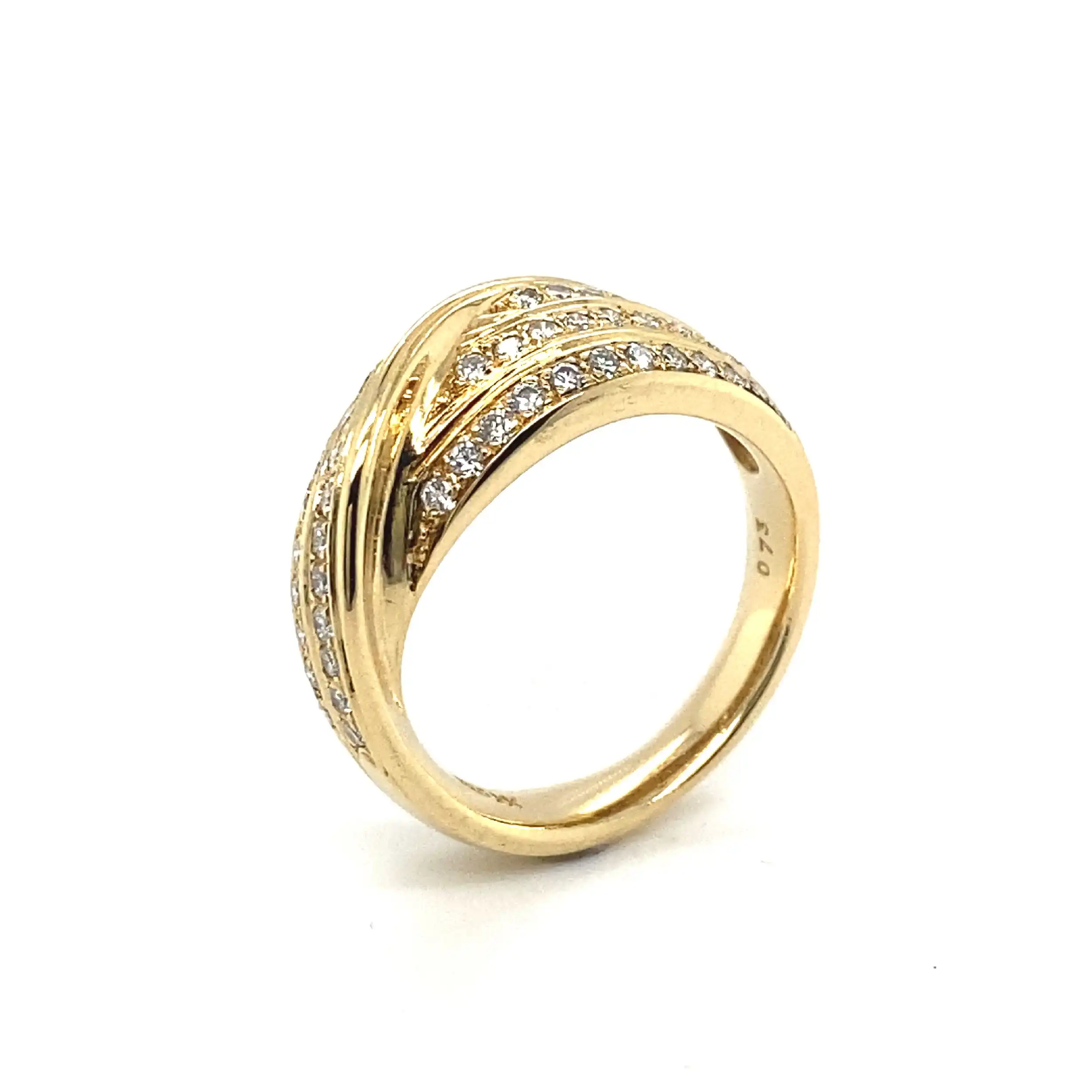 Ring Gelbgold mit Brillanten, graviert 0,73ct. Ring Gelbgold mit Brillanten, graviert 0,73ct.