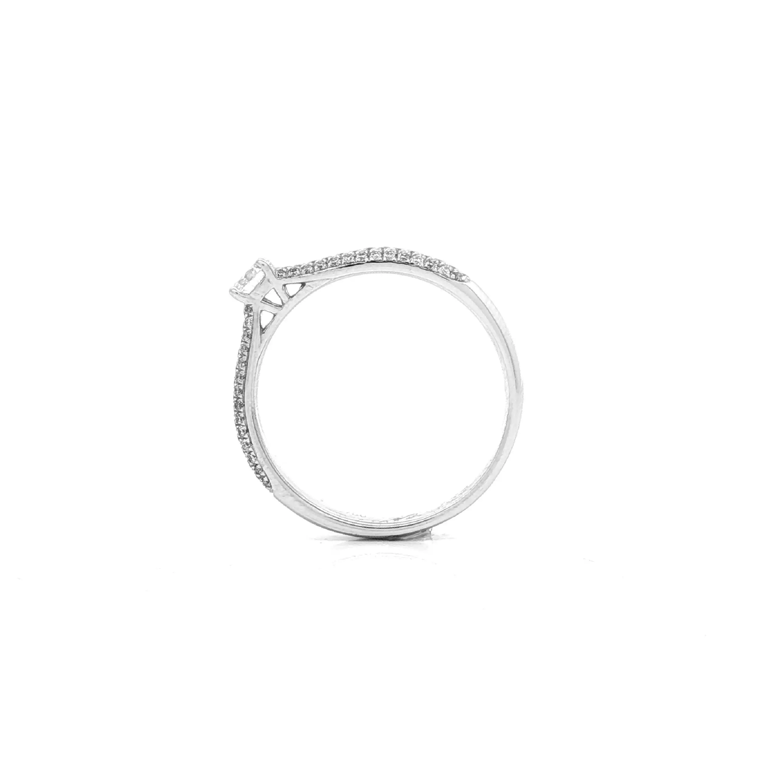 Ring Weißgold mit Brillanten Ring Weißgold mit Brillanten
