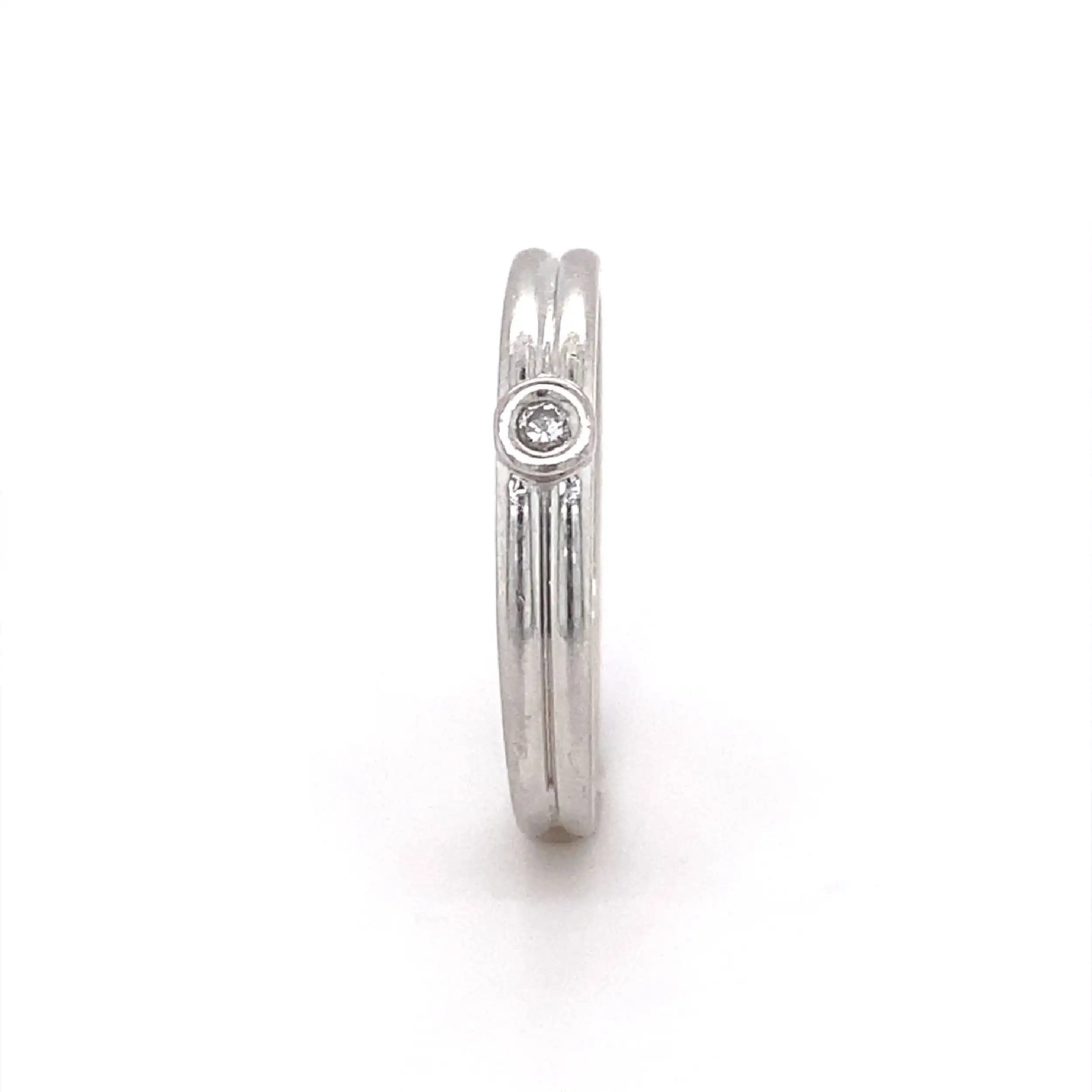 Ring Weißgold mit Brillant, graviert mit 0,08ct Ring Weißgold mit Brillant, graviert mit 0,08ct