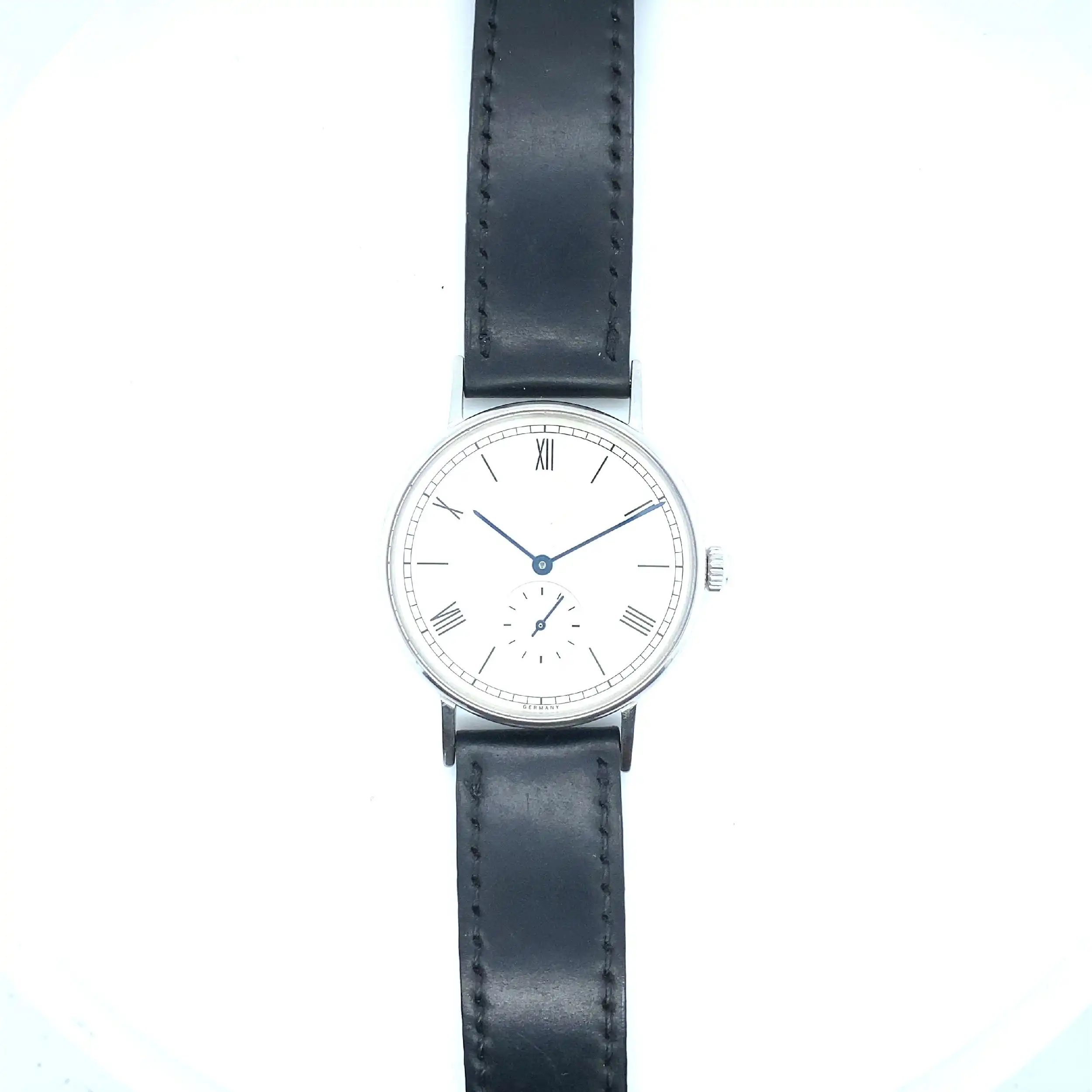 Herrenuhr Nomos Ludwig mit Lederband Herrenuhr Nomos Ludwig mit Lederband