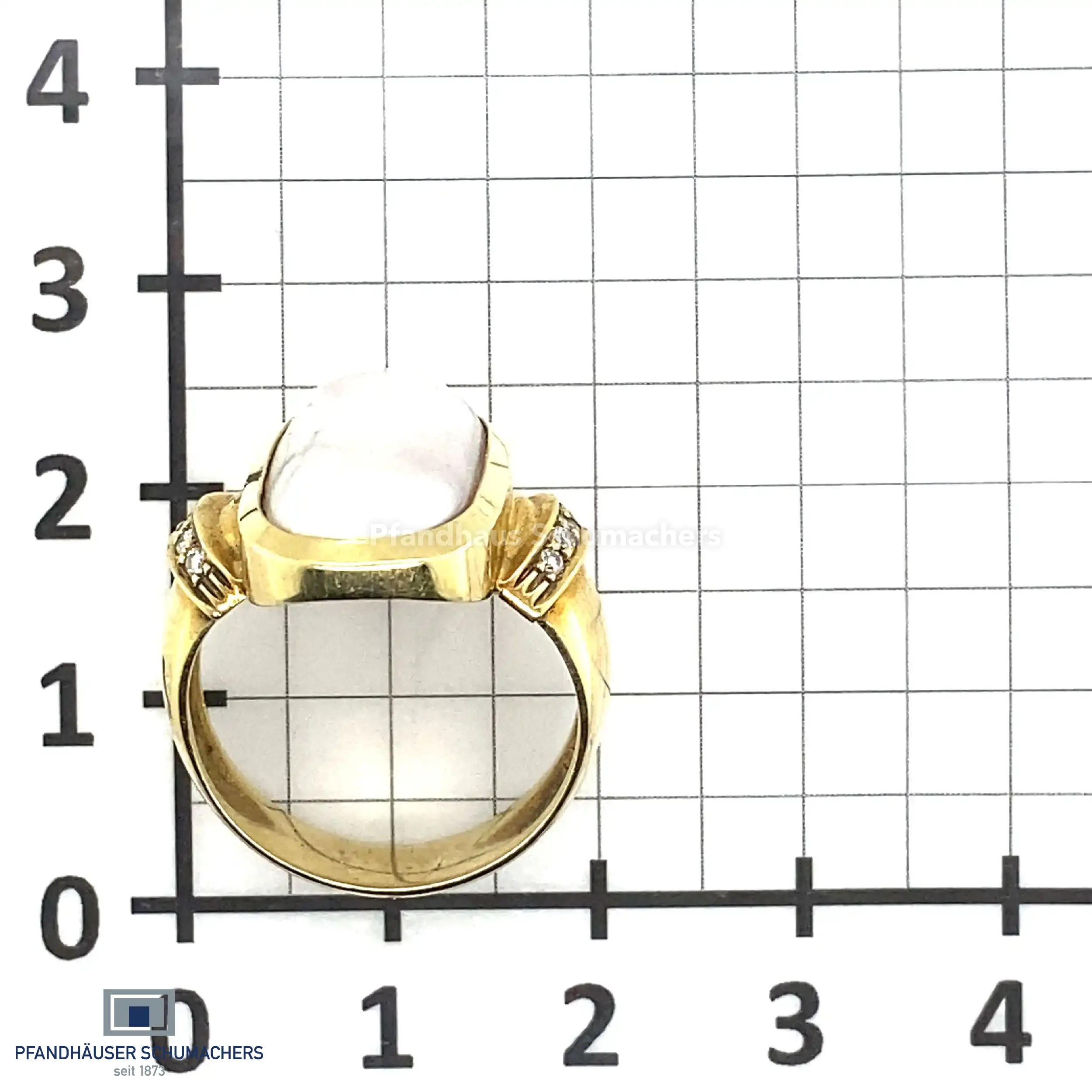 Ring Gelbgold mit Mabé-Perle und Brillanten, graviert mit 0,10ct 