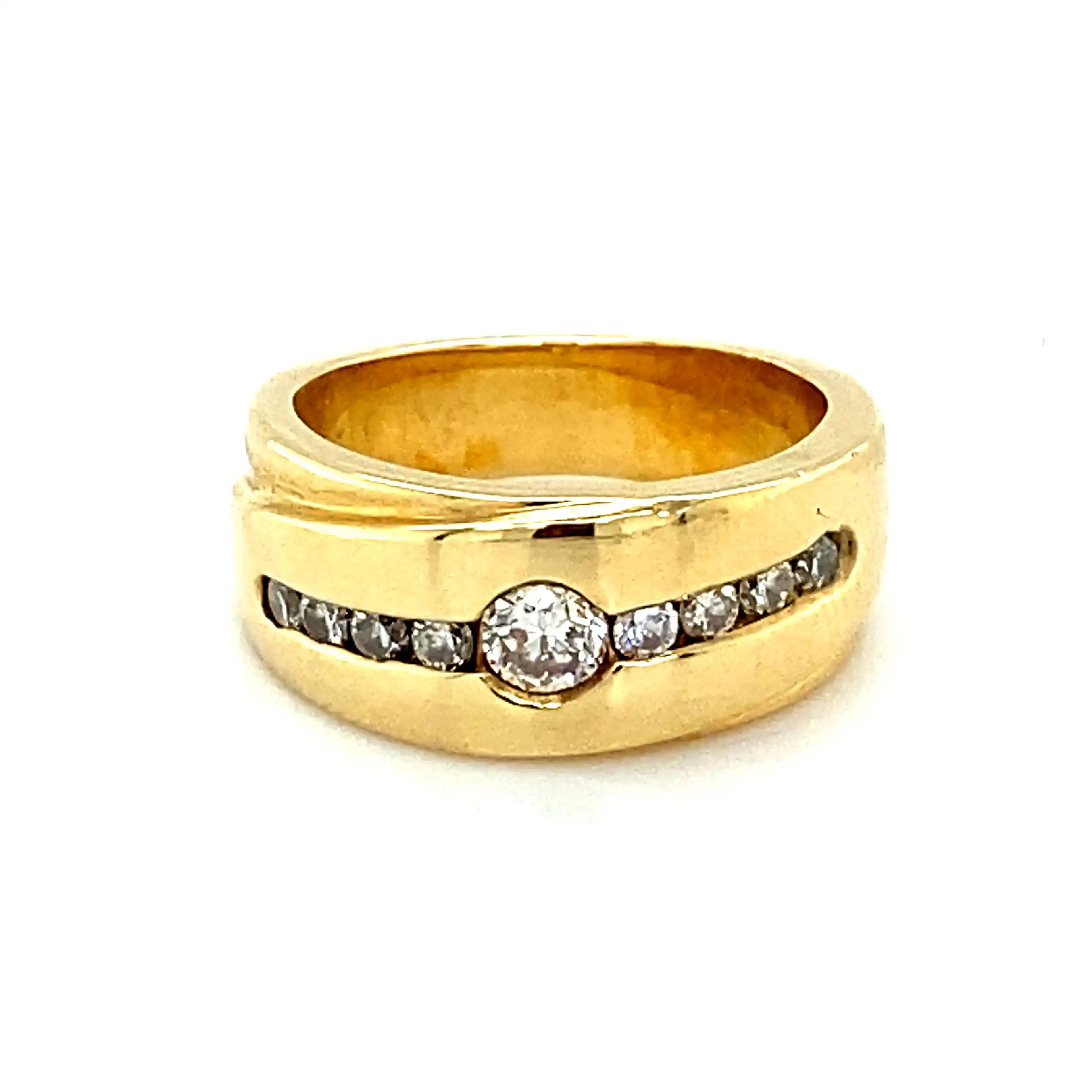 Ring Gelbgold mit Brillanten mit 0,44 graviert Ring Gelbgold mit Brillanten mit 0,44 graviert