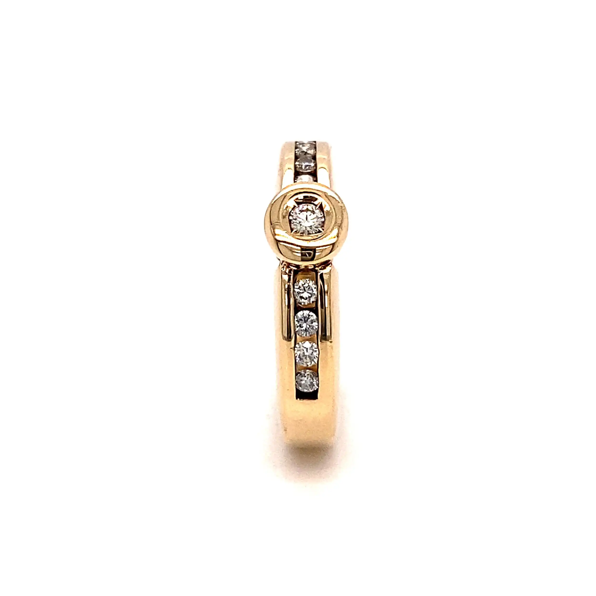 Ring Gelbgold mit Brillanten Ring Gelbgold mit Brillanten