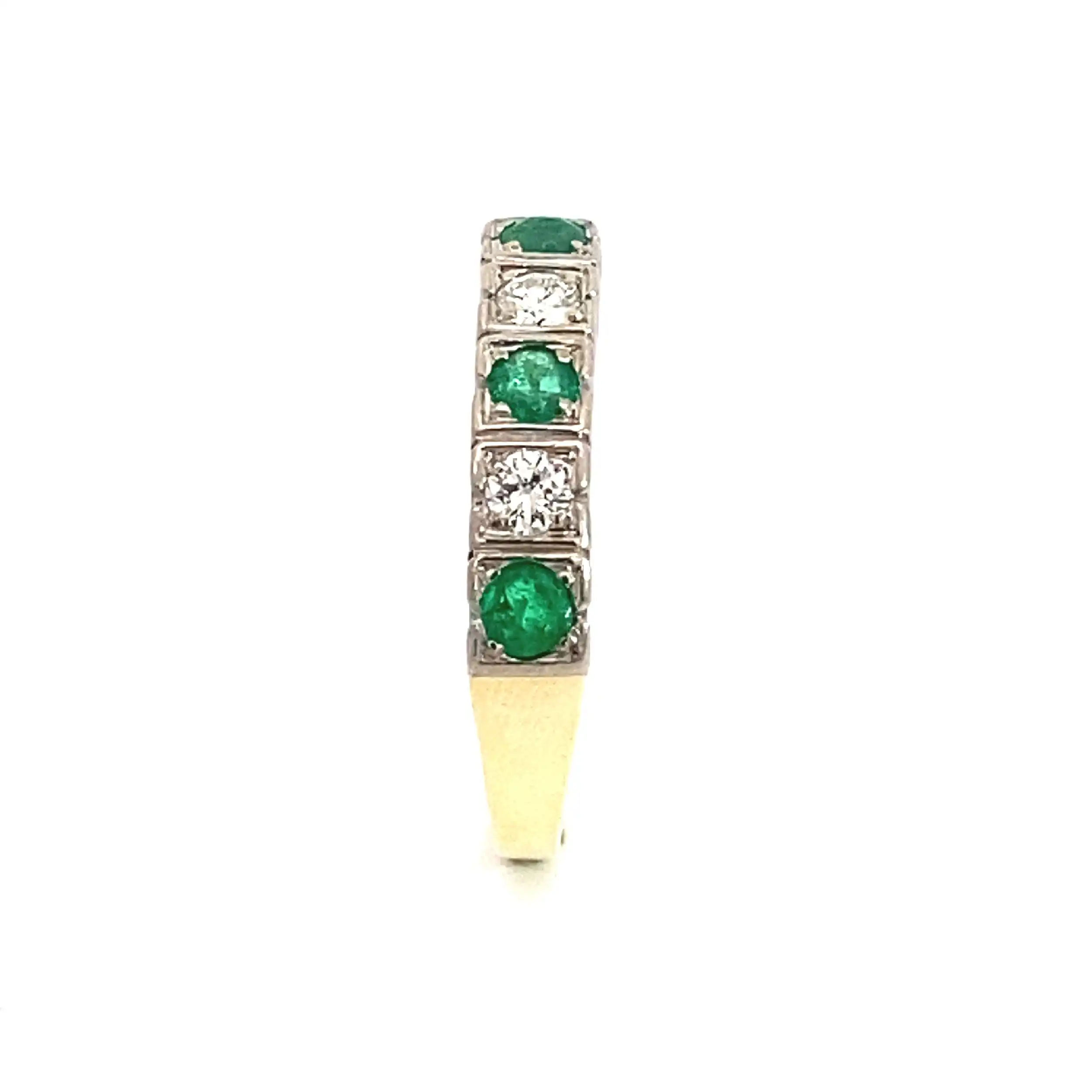 Ring Gelbgold mit Brillanten und grünen Farbsteinen Ring Gelbgold mit Brillanten und grünen Farbsteinen