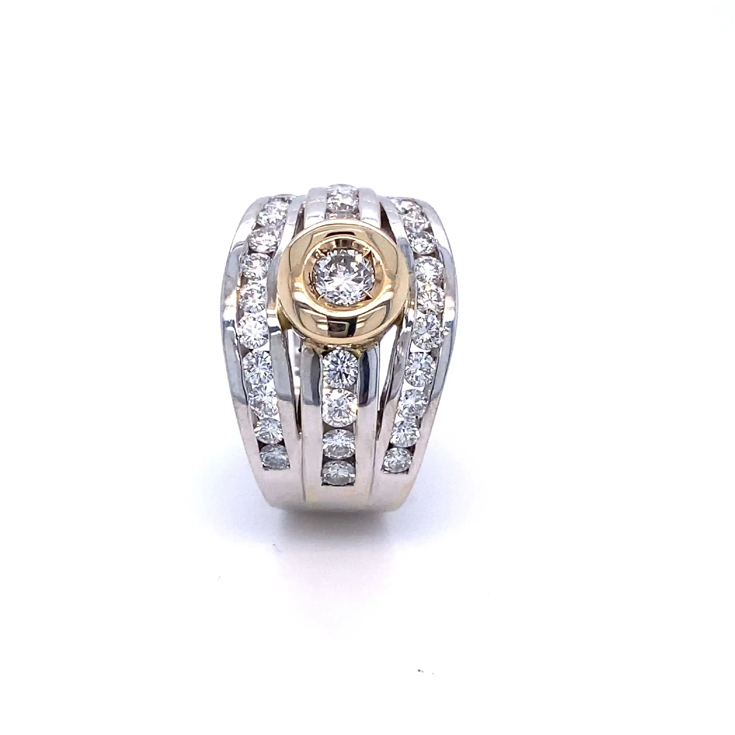 Ring Bicolor mit Solitär Brillant und Brillanten in Kanalfassung Ring Bicolor mit Solitär Brillant und Brillanten in Kanalfassung