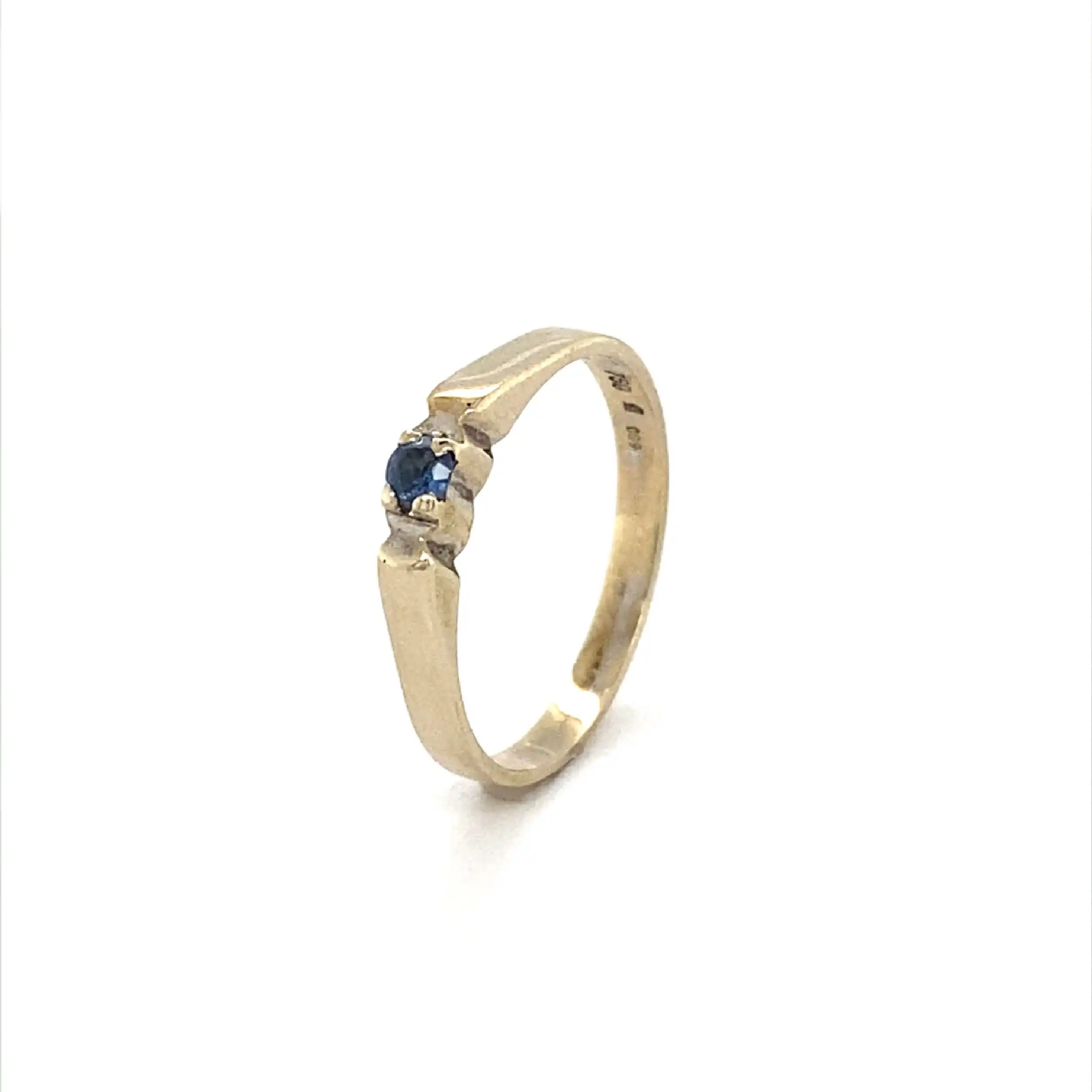 Ring Weißgold mit blauem Farbstein Ring Weißgold mit blauem Farbstein