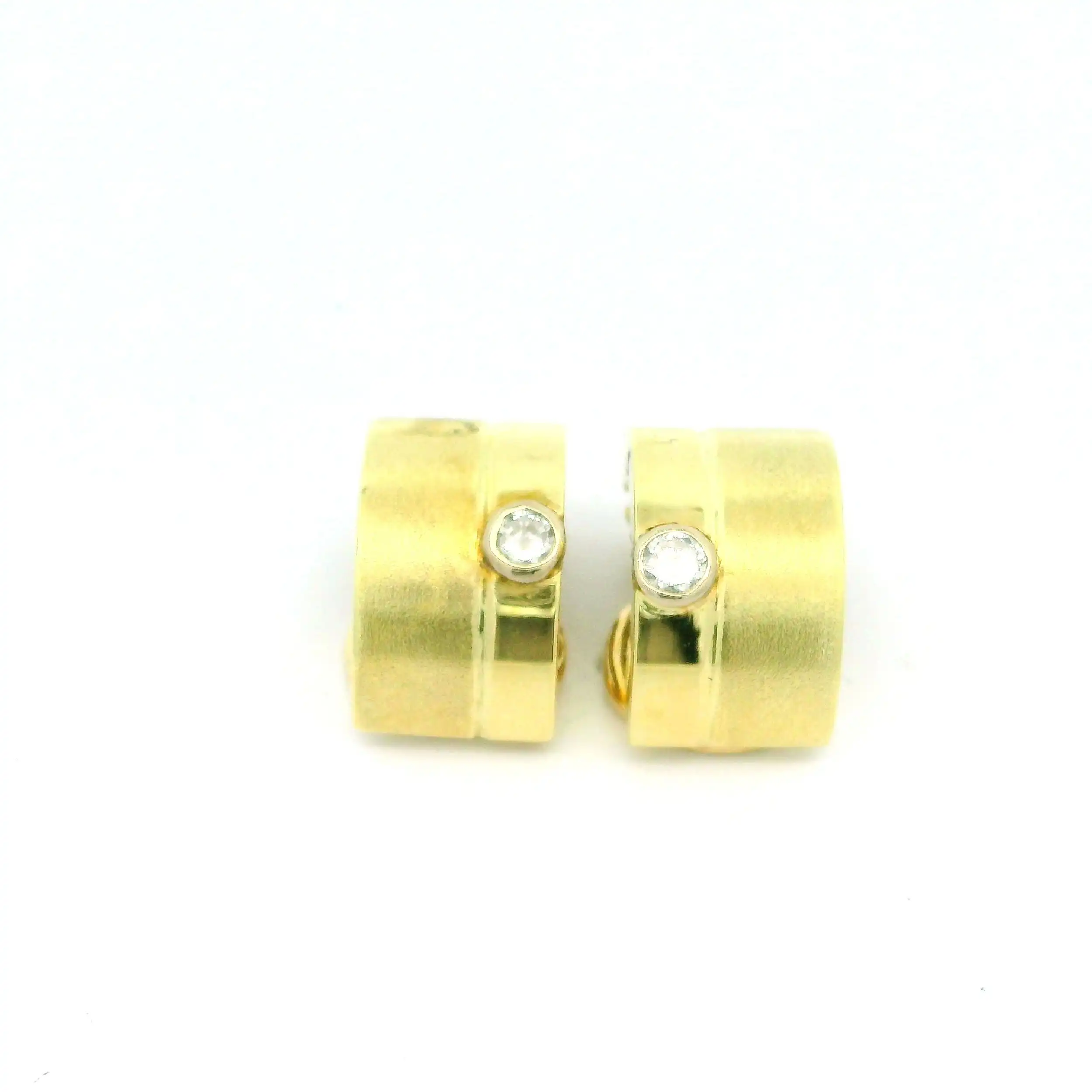 Ohrclips Gelbgold mit Brillanten Ohrclips Gelbgold mit Brillanten
