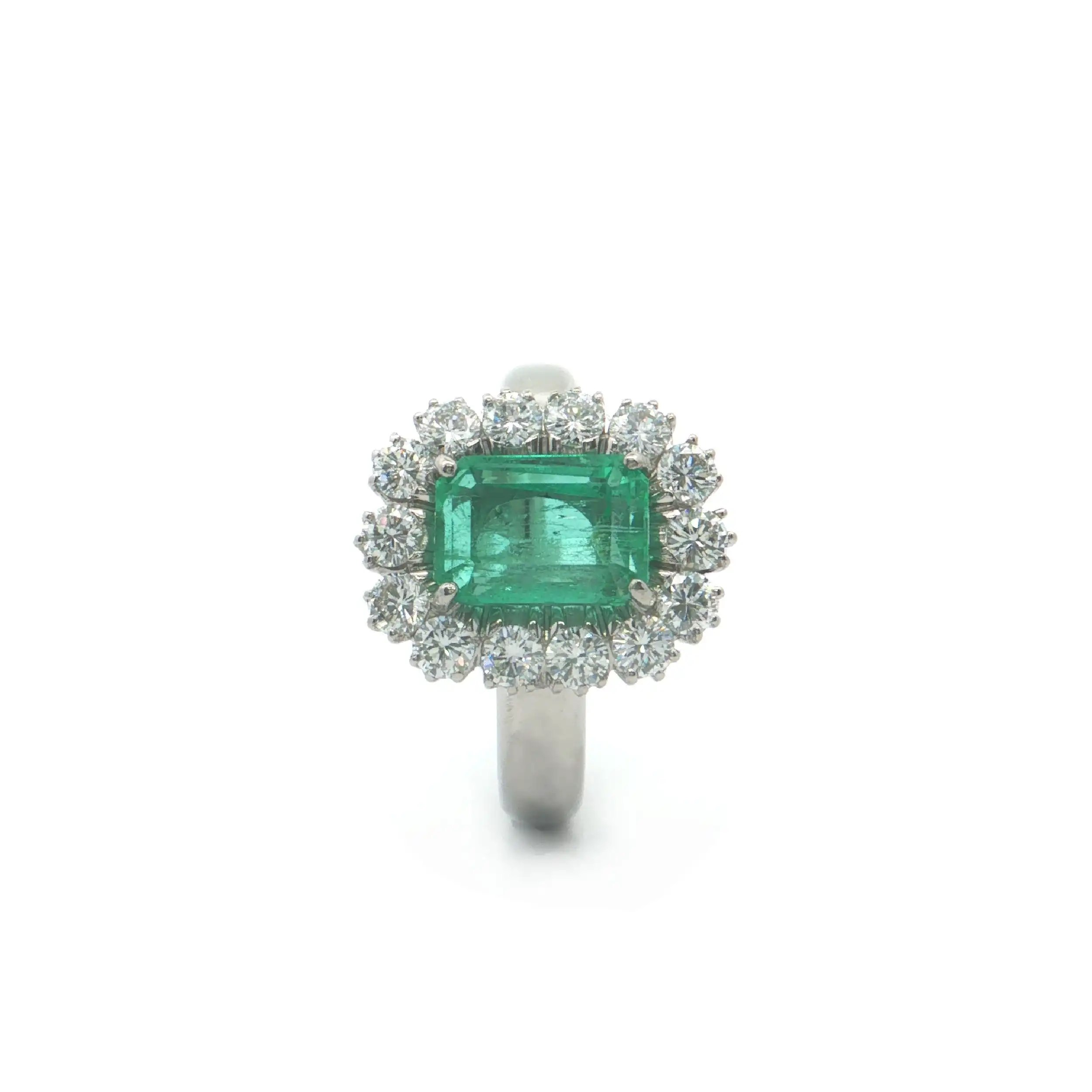 Ring Weißgold mit Brillanten und Smaragd
