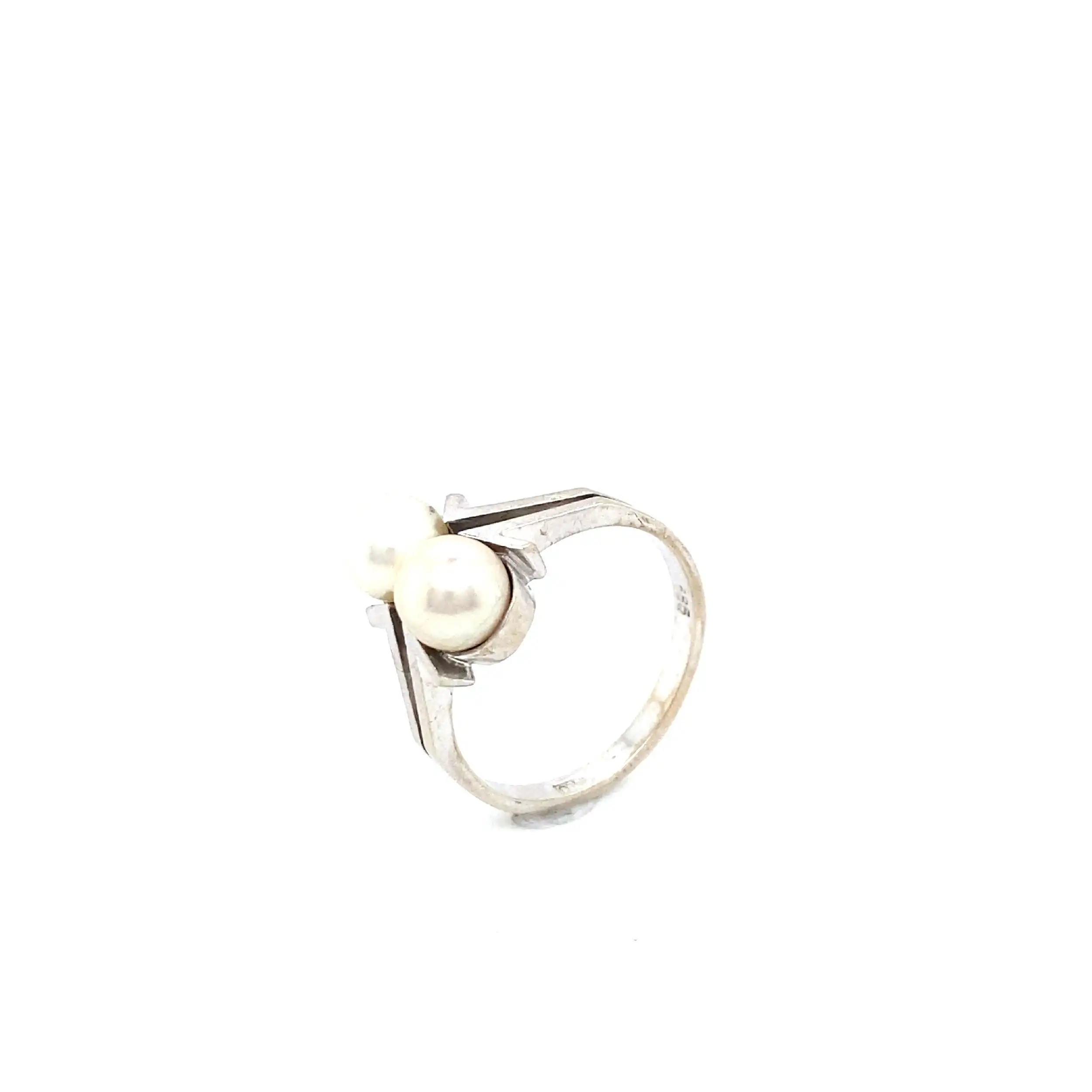 Ring Weißgold mit Perlen Ring Weißgold mit Perlen