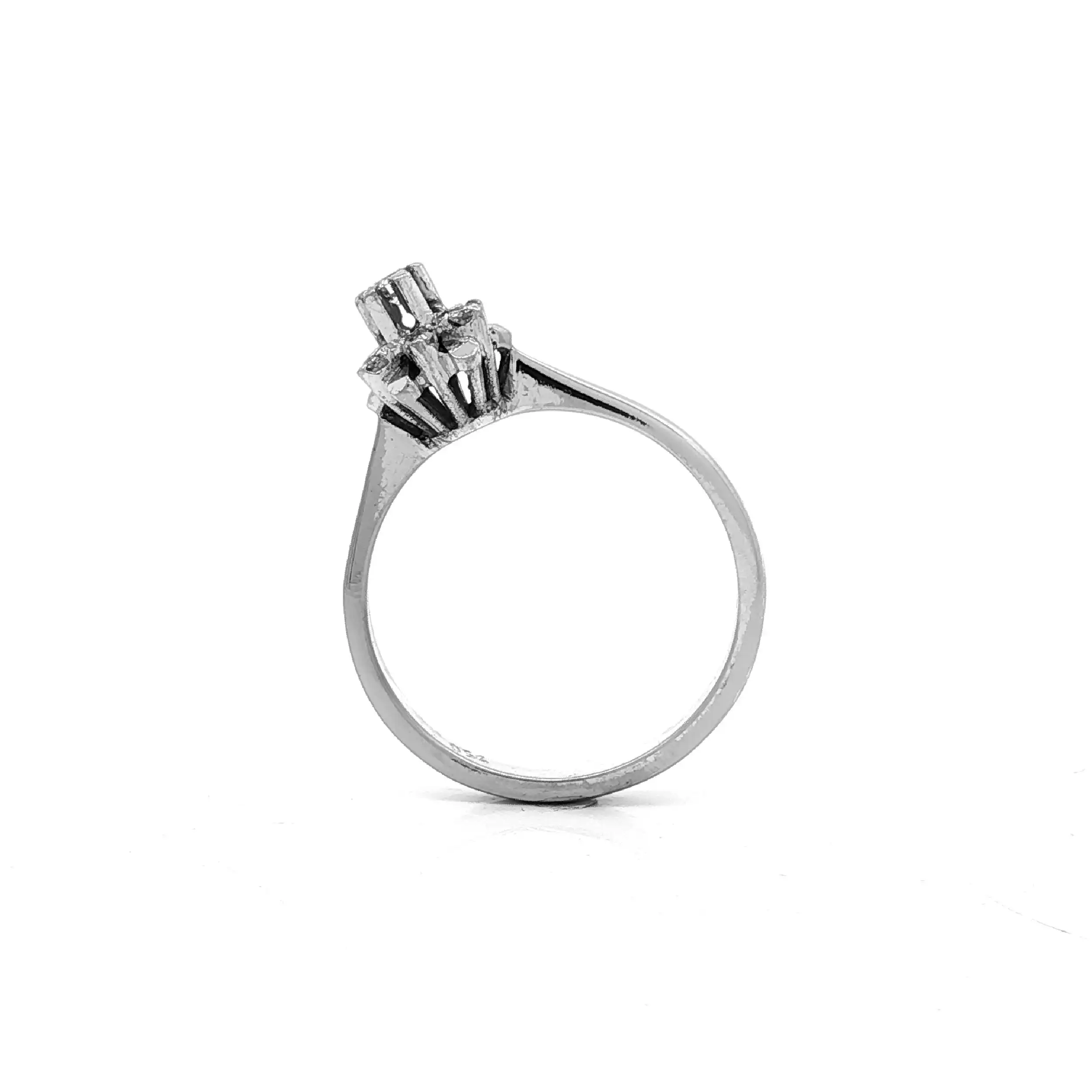 Ring Weißgold mit Diamanten und Brillant