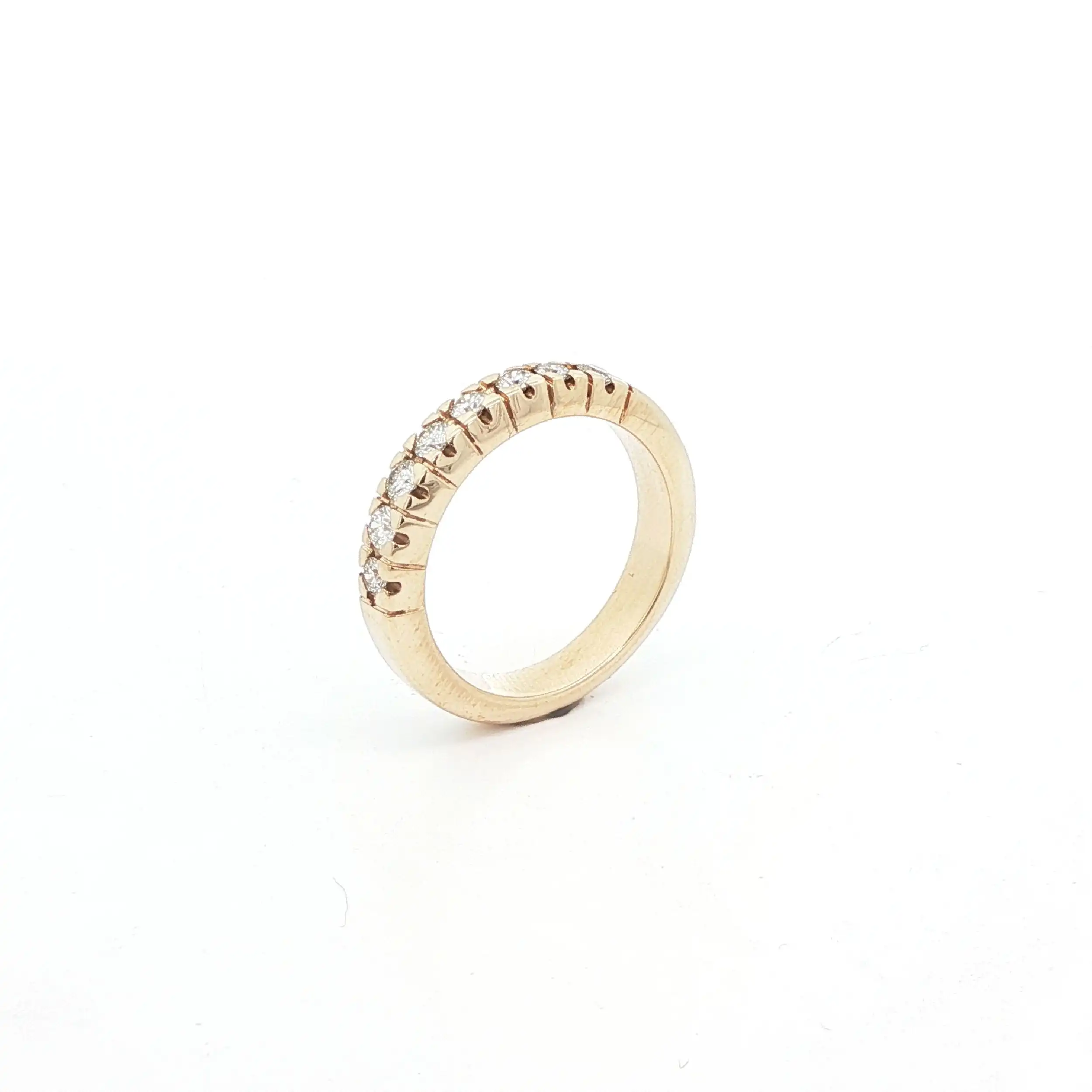 Ring Gelbgold mit Brillanten Ring Gelbgold mit Brillanten