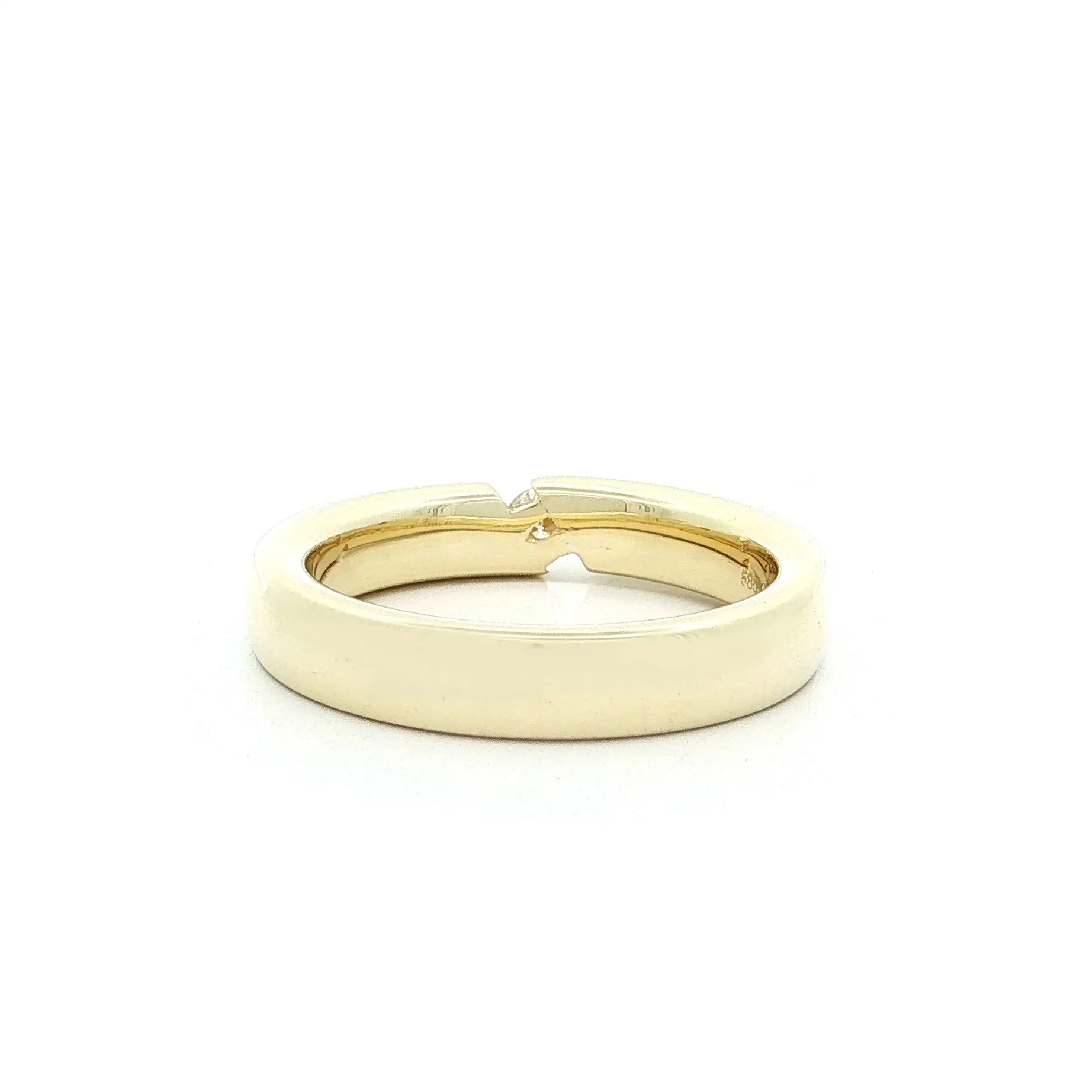 Ring Gelbgold mit Brillant, graviert mit 0,10ct Ring Gelbgold mit Brillant, graviert mit 0,10ct