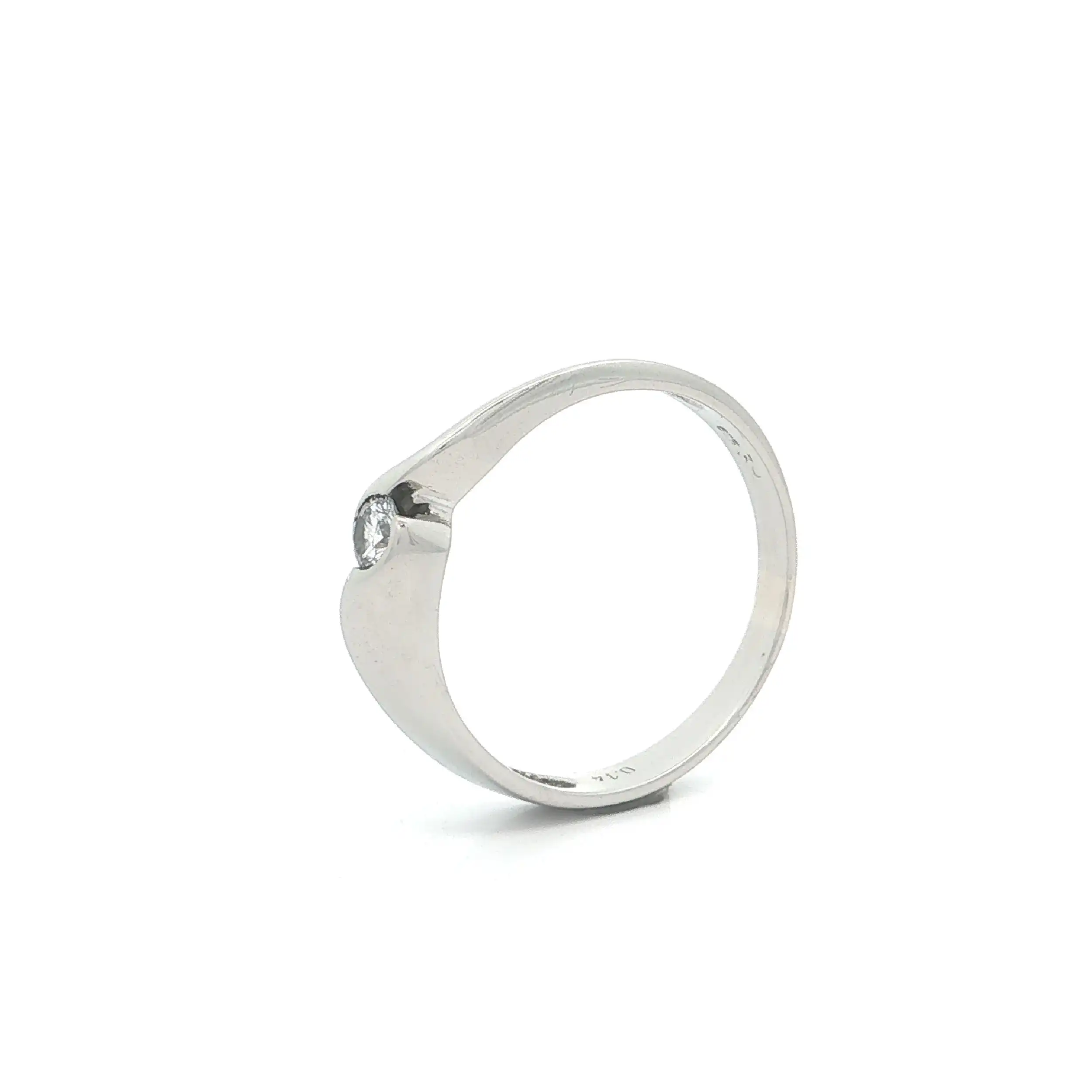 Ring Weißgold mit Brillant, graviert mit 0,14ct